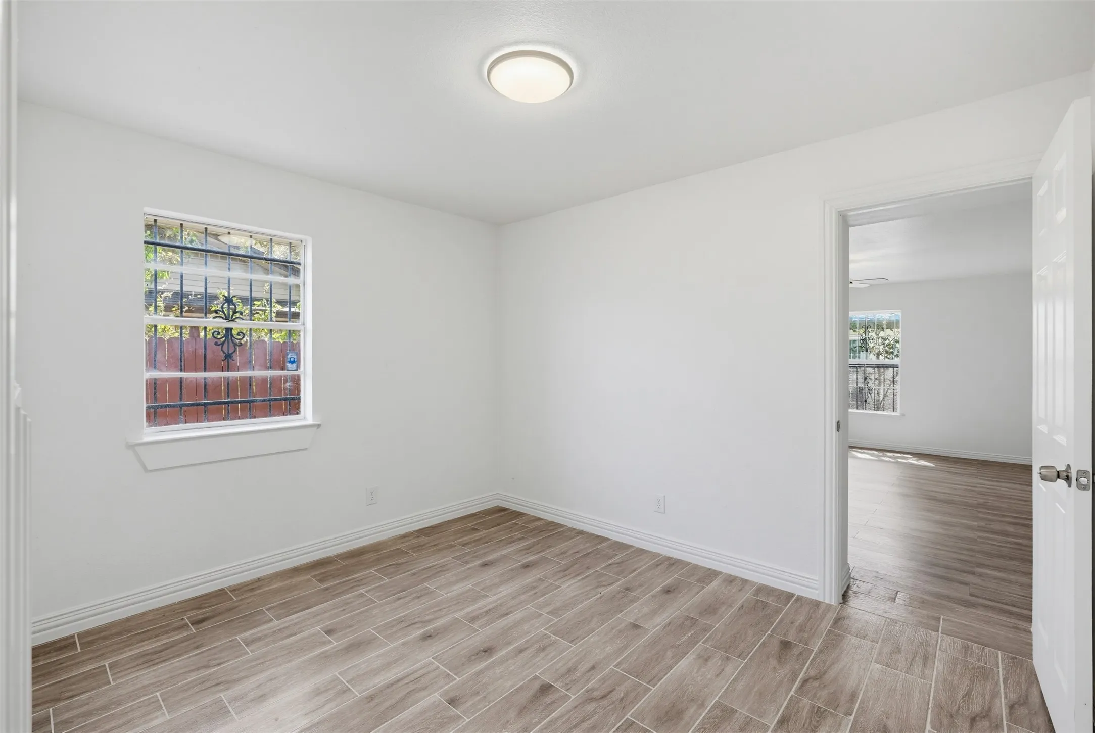 Single Family Residence For Sale in Tarrant County , 1504 Engblad Drive, Fort Worth, Texas 76134, 4 Bedroom, 2 Bathroom, 2 Garage spaces, 1,572 Sqft, built in 1962, mls#21387134, Real Estate Agent in Fort Worth, Homes For Sale in Tarrant county, Homes For Sale in Fort Worth, Realtor in Fort Worth Texas, Real Estate Brokerage Independent Realty Texas, Luminita Cordes Realtor