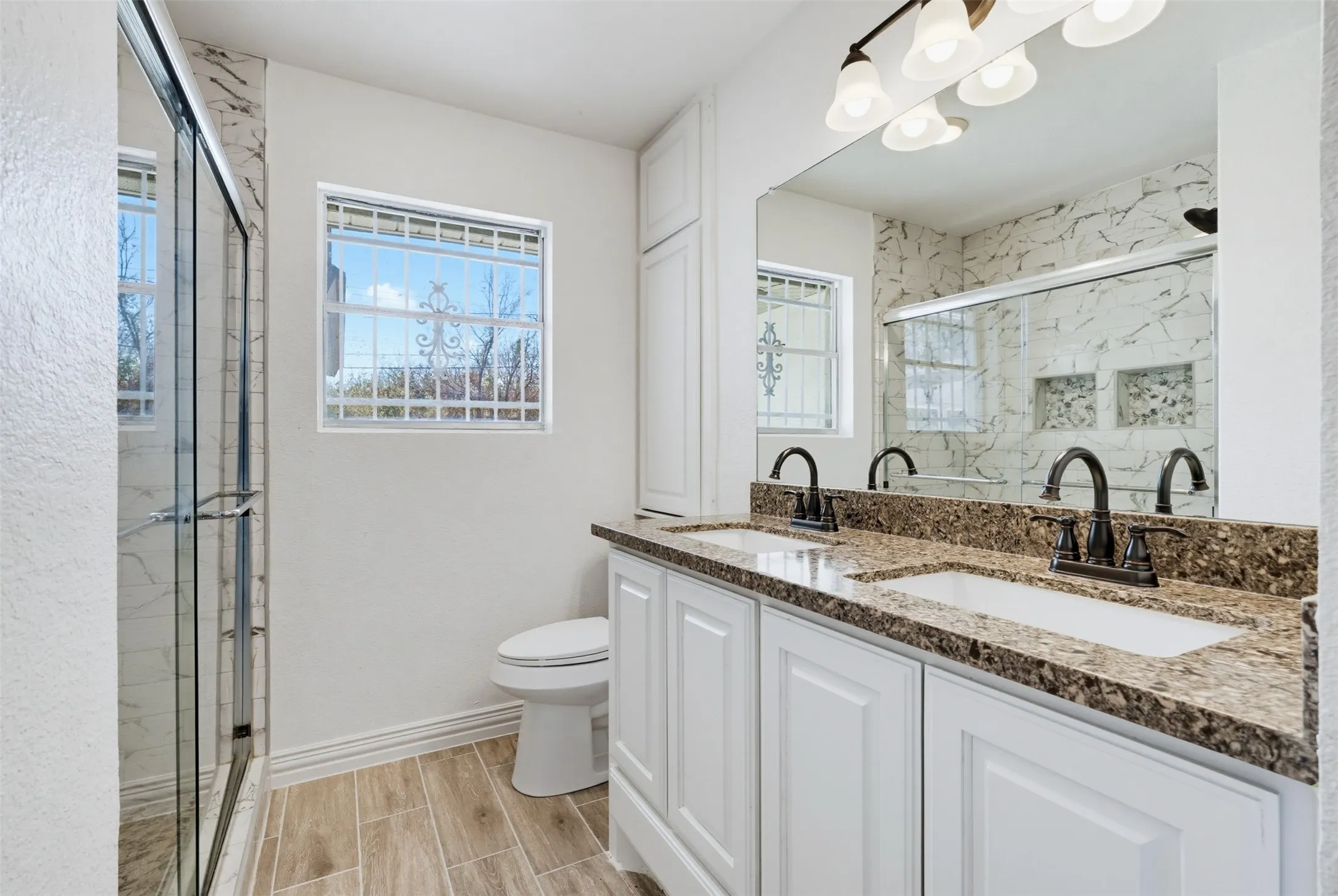 Single Family Residence For Sale in Tarrant County , 1504 Engblad Drive, Fort Worth, Texas 76134, 4 Bedroom, 2 Bathroom, 2 Garage spaces, 1,572 Sqft, built in 1962, mls#21387134, Real Estate Agent in Fort Worth, Homes For Sale in Tarrant county, Homes For Sale in Fort Worth, Realtor in Fort Worth Texas, Real Estate Brokerage Independent Realty Texas, Luminita Cordes Realtor