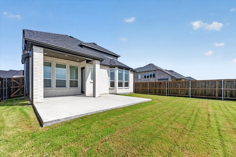 Single Family Residence For Sale in Kaufman County , 2106 Waters Edge Street, Forney, Texas 75126, 4 Bedroom, 3 Bathroom, 2 Garage spaces, 2,703 Sqft, built in 2026, mls#21387097, Real Estate Agent in Forney, Homes For Sale in Kaufman county, Homes For Sale in Forney, Realtor in Forney Texas, Real Estate Brokerage Independent Realty Texas, Luminita Cordes Realtor