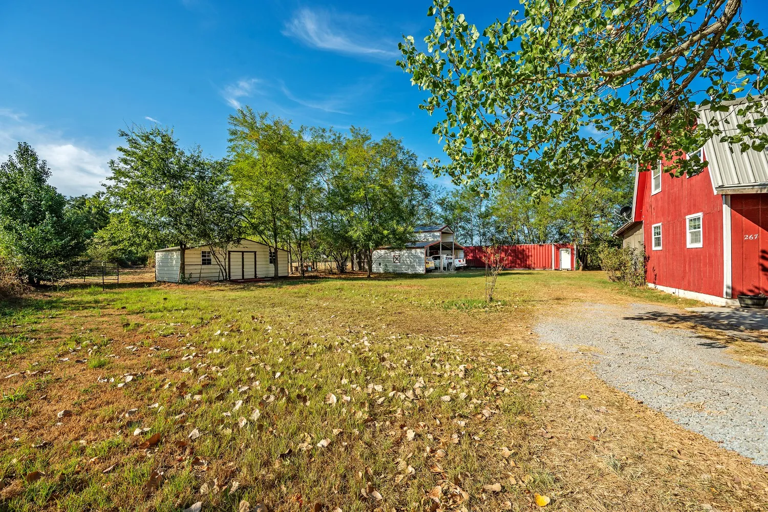 Single Family Residence For Sale in Grayson County , 267 Delphia Drive, Denison, Texas 75021, 2 Bedroom, 2 Bathroom, Garage spaces, 1,320 Sqft, built in 1992, mls#21386765, Real Estate Agent in Denison, Homes For Sale in Grayson county, Homes For Sale in Denison, Realtor in Denison Texas, Real Estate Brokerage Independent Realty Texas, Luminita Cordes Realtor