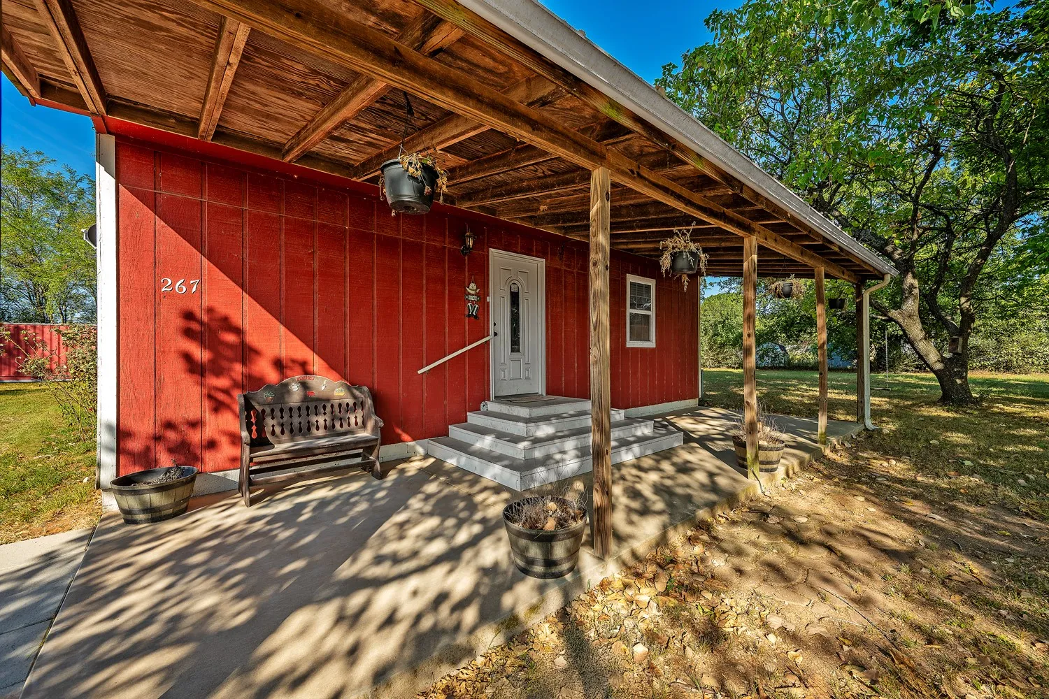 Single Family Residence For Sale in Grayson County , 267 Delphia Drive, Denison, Texas 75021, 2 Bedroom, 2 Bathroom, Garage spaces, 1,320 Sqft, built in 1992, mls#21386765, Real Estate Agent in Denison, Homes For Sale in Grayson county, Homes For Sale in Denison, Realtor in Denison Texas, Real Estate Brokerage Independent Realty Texas, Luminita Cordes Realtor