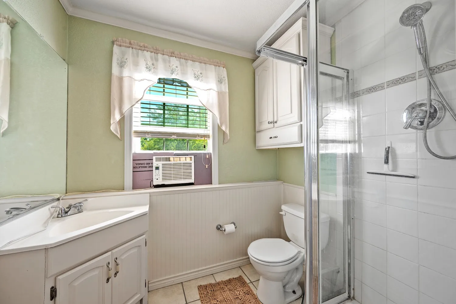 Upstairs Bathroom