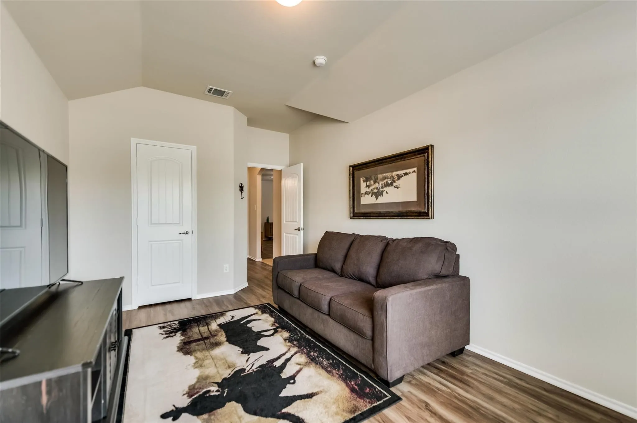Single Family Residence For Rent in Grayson County , 1512 Syracuse Drive, Van Alstyne, Texas 75495, 3 Bedroom, 2 Bathroom, 2 Garage spaces, 1,544 Sqft, built in 2012, mls#21386205, Real Estate Agent in Van Alstyne, Homes For Rent in Grayson county, Homes For Rent in Van Alstyne, Realtor in Van Alstyne Texas, Real Estate Brokerage Independent Realty Texas, Luminita Cordes Realtor