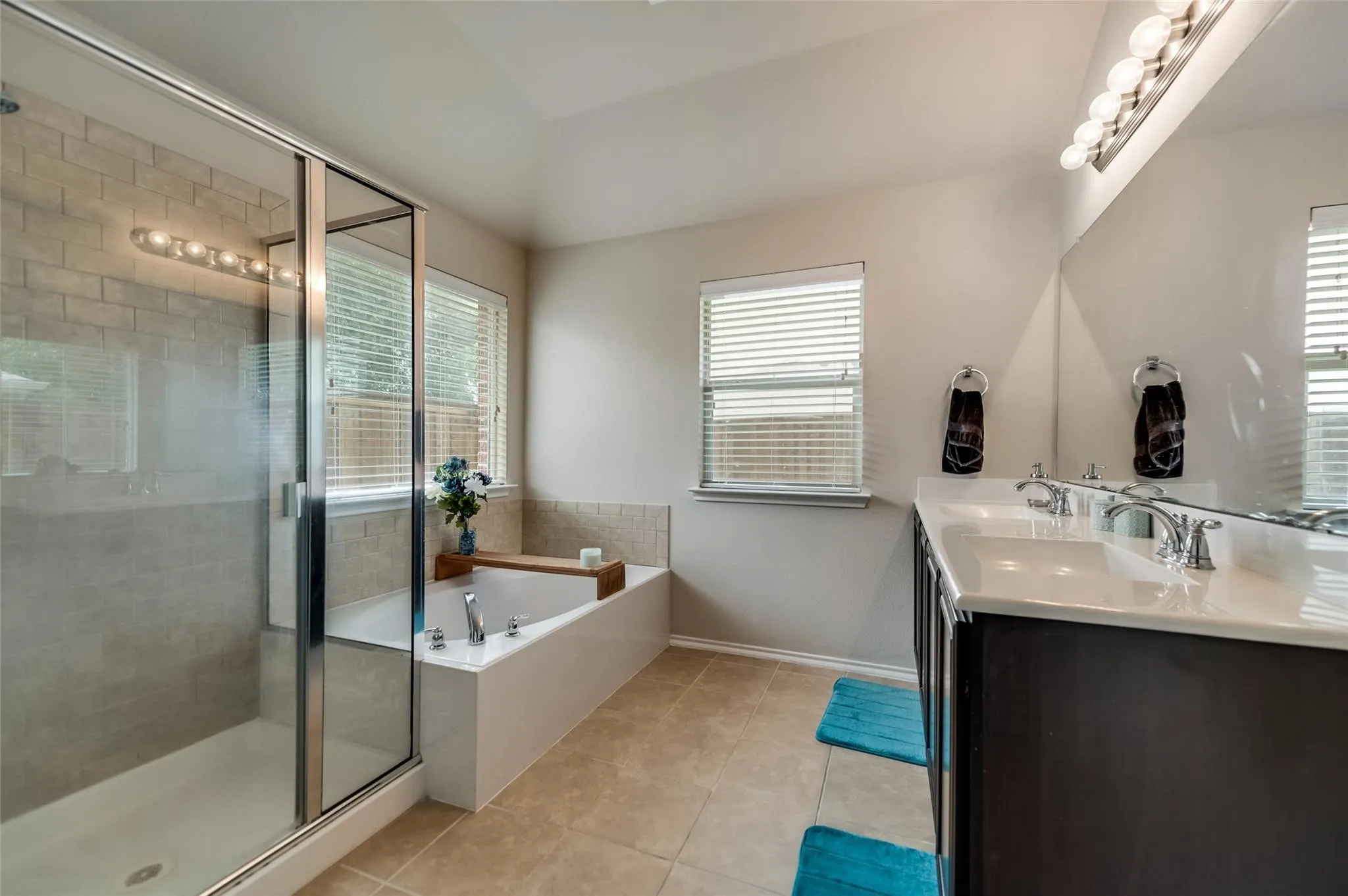 Single Family Residence For Rent in Grayson County , 1512 Syracuse Drive, Van Alstyne, Texas 75495, 3 Bedroom, 2 Bathroom, 2 Garage spaces, 1,544 Sqft, built in 2012, mls#21386205, Real Estate Agent in Van Alstyne, Homes For Rent in Grayson county, Homes For Rent in Van Alstyne, Realtor in Van Alstyne Texas, Real Estate Brokerage Independent Realty Texas, Luminita Cordes Realtor