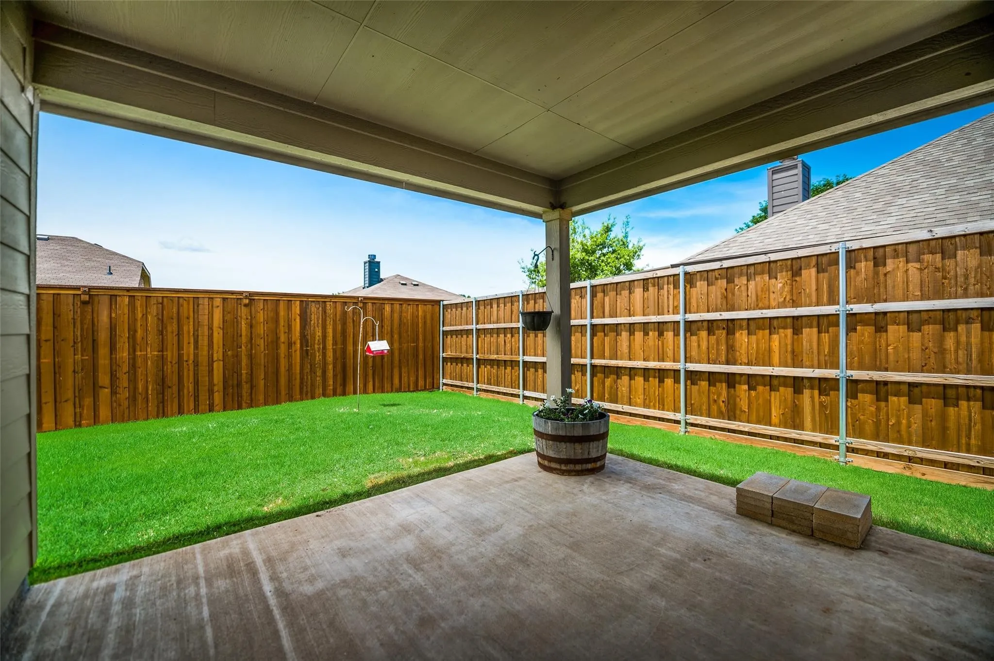 Single Family Residence For Rent in Grayson County , 1512 Syracuse Drive, Van Alstyne, Texas 75495, 3 Bedroom, 2 Bathroom, 2 Garage spaces, 1,544 Sqft, built in 2012, mls#21386205, Real Estate Agent in Van Alstyne, Homes For Rent in Grayson county, Homes For Rent in Van Alstyne, Realtor in Van Alstyne Texas, Real Estate Brokerage Independent Realty Texas, Luminita Cordes Realtor