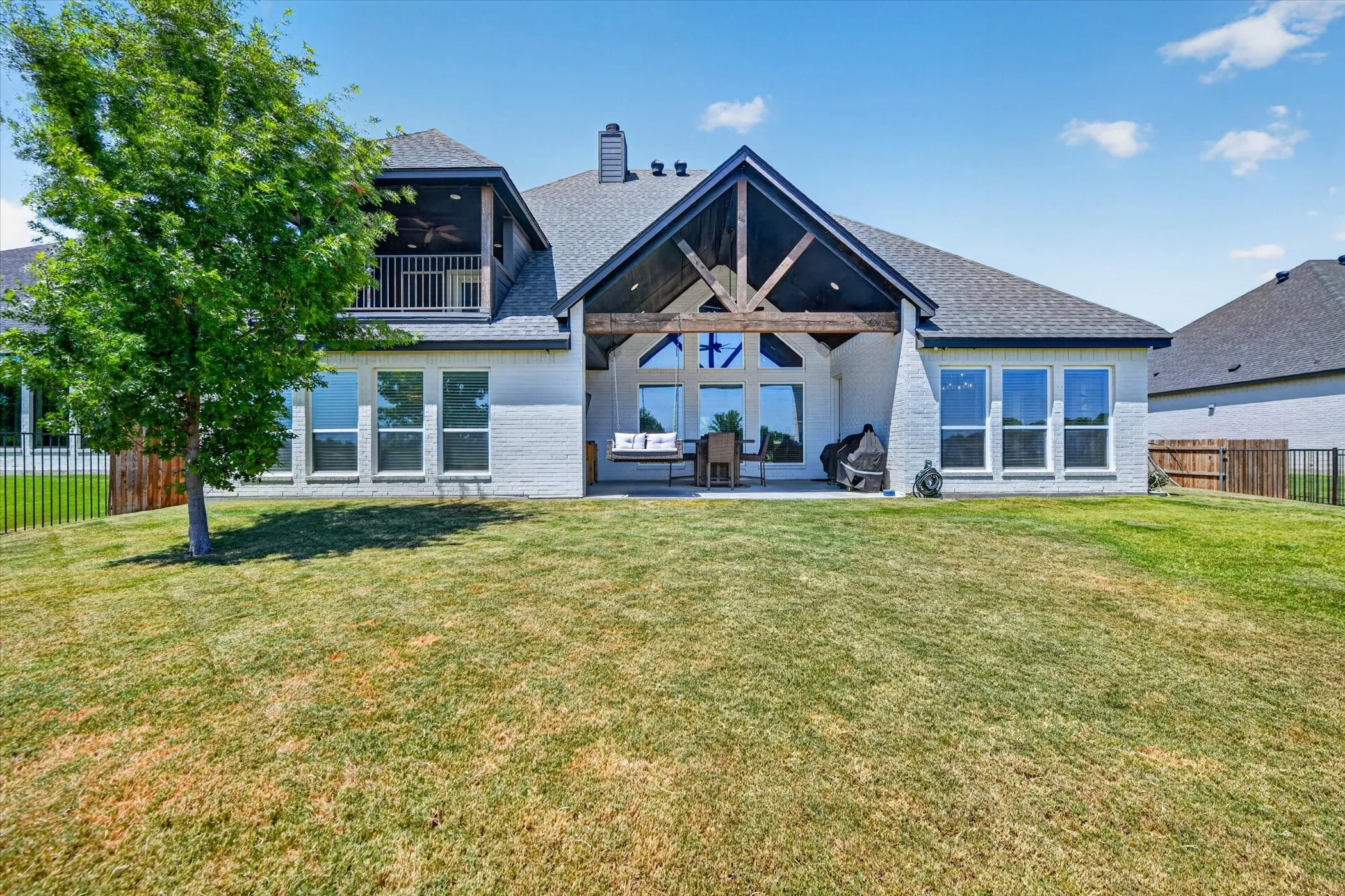 Single Family Residence For Rent in Parker County , 1213 Crown Valley Drive, Weatherford, Texas 76087, 3 Bedroom, 3 Bathroom, 3 Garage spaces, 3,488 Sqft, built in 2020, mls#21387152, Real Estate Agent in Weatherford, Homes For Rent in Parker county, Homes For Rent in Weatherford, Realtor in Weatherford Texas, Real Estate Brokerage Independent Realty Texas, Luminita Cordes Realtor