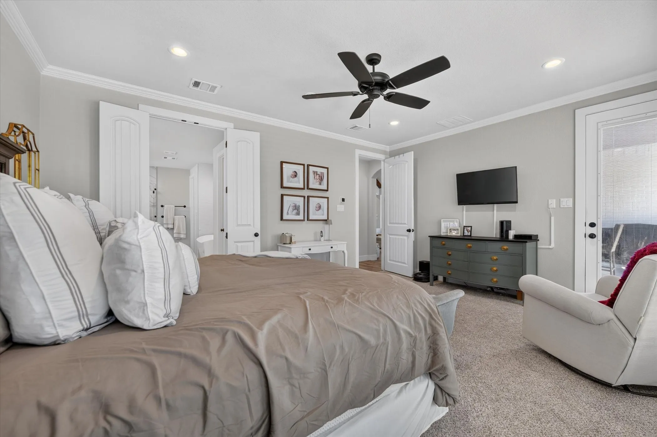 Single Family Residence For Rent in Parker County , 1213 Crown Valley Drive, Weatherford, Texas 76087, 3 Bedroom, 3 Bathroom, 3 Garage spaces, 3,488 Sqft, built in 2020, mls#21387152, Real Estate Agent in Weatherford, Homes For Rent in Parker county, Homes For Rent in Weatherford, Realtor in Weatherford Texas, Real Estate Brokerage Independent Realty Texas, Luminita Cordes Realtor