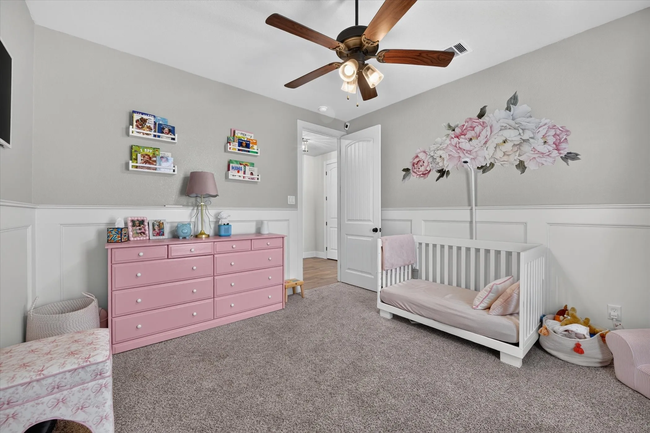 Single Family Residence For Rent in Parker County , 1213 Crown Valley Drive, Weatherford, Texas 76087, 3 Bedroom, 3 Bathroom, 3 Garage spaces, 3,488 Sqft, built in 2020, mls#21387152, Real Estate Agent in Weatherford, Homes For Rent in Parker county, Homes For Rent in Weatherford, Realtor in Weatherford Texas, Real Estate Brokerage Independent Realty Texas, Luminita Cordes Realtor