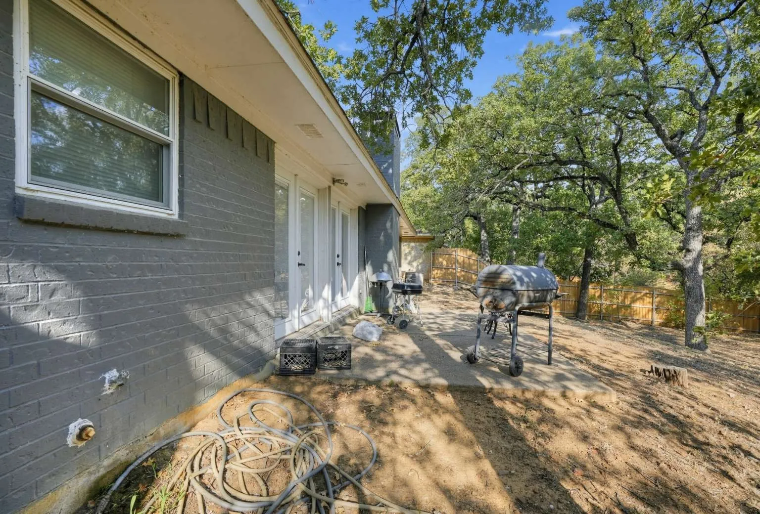 Single Family Residence For Sale in Tarrant County , 7632 Beckwood Drive, Fort Worth, Texas 76112, 3 Bedroom, 2 Bathroom, 2 Garage spaces, 1,559 Sqft, built in 1976, mls#21387165, Real Estate Agent in Fort Worth, Homes For Sale in Tarrant county, Homes For Sale in Fort Worth, Realtor in Fort Worth Texas, Real Estate Brokerage Independent Realty Texas, Luminita Cordes Realtor