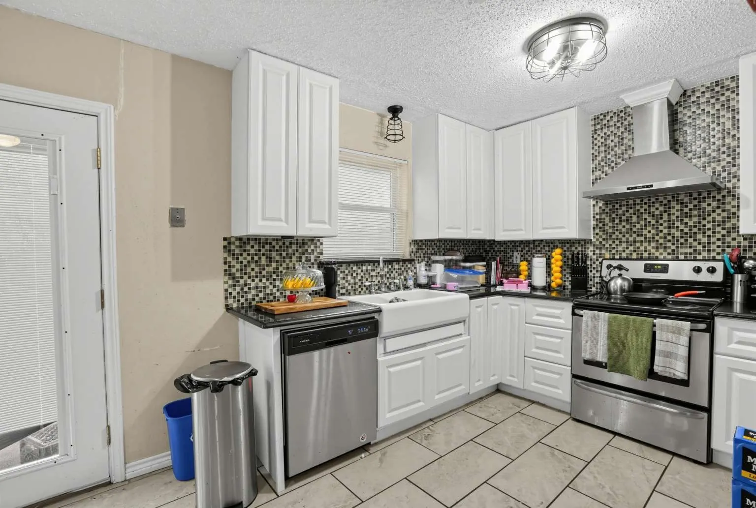 Single Family Residence For Sale in Tarrant County , 7632 Beckwood Drive, Fort Worth, Texas 76112, 3 Bedroom, 2 Bathroom, 2 Garage spaces, 1,559 Sqft, built in 1976, mls#21387165, Real Estate Agent in Fort Worth, Homes For Sale in Tarrant county, Homes For Sale in Fort Worth, Realtor in Fort Worth Texas, Real Estate Brokerage Independent Realty Texas, Luminita Cordes Realtor