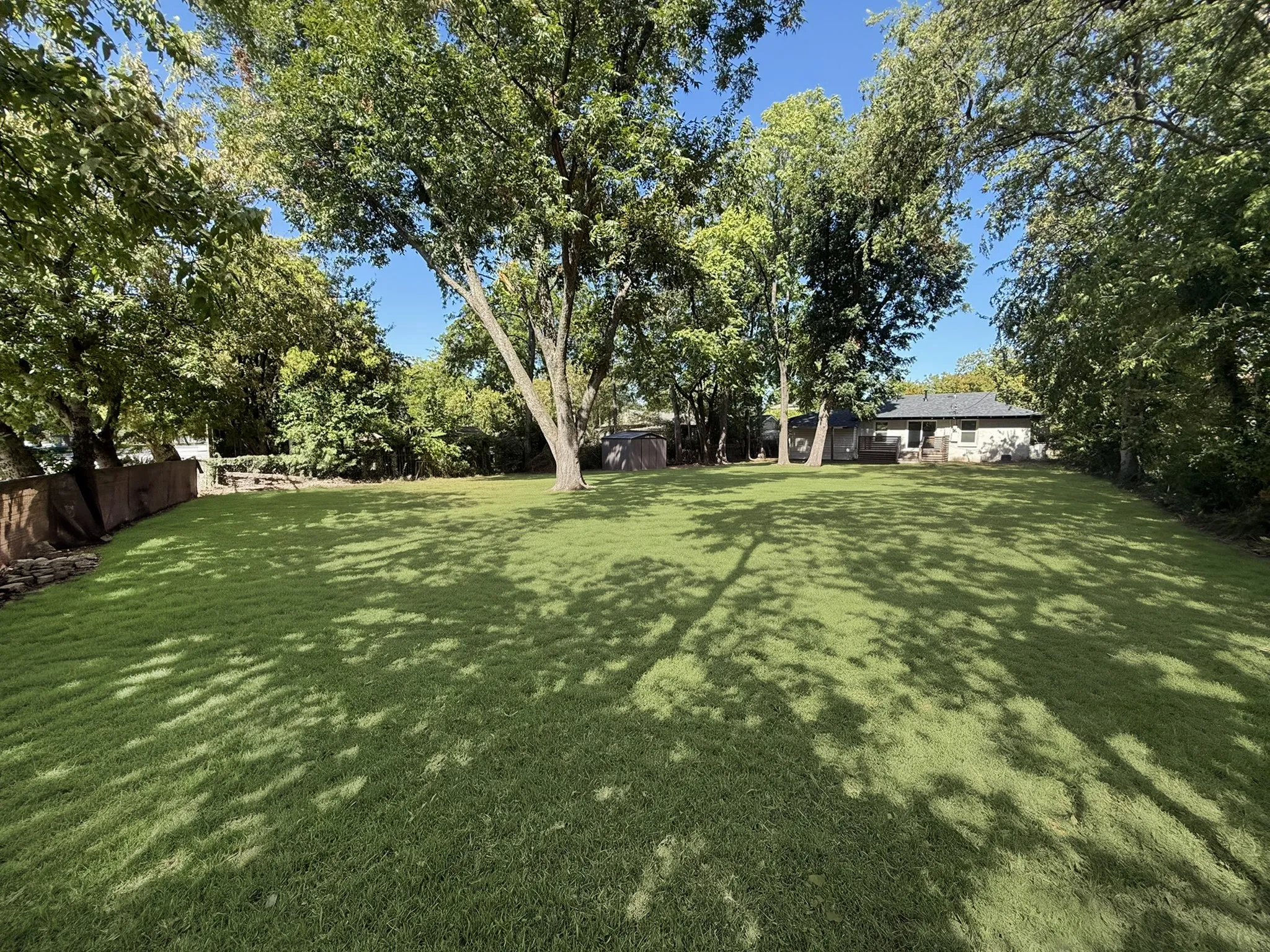 Single Family Residence For Sale in Dallas County , 9324 Lenel Place, Dallas, Texas 75220, 3 Bedroom, 2 Bathroom, Garage spaces, 1,500 Sqft, built in 1950, mls#21386832, Real Estate Agent in Dallas, Homes For Sale in Dallas county, Homes For Sale in Dallas, Realtor in Dallas Texas, Real Estate Brokerage Independent Realty Texas, Luminita Cordes Realtor
