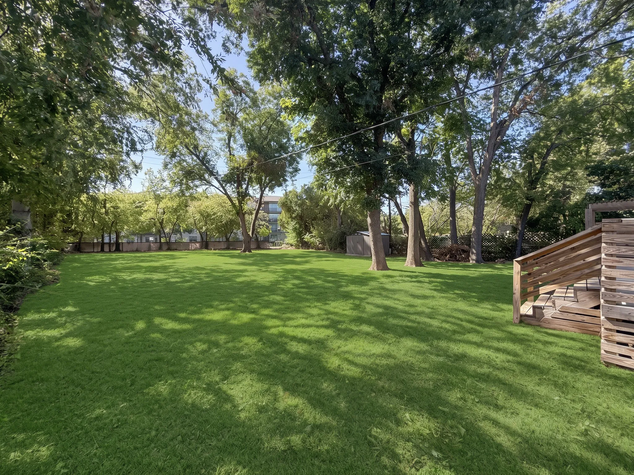 Single Family Residence For Sale in Dallas County , 9324 Lenel Place, Dallas, Texas 75220, 3 Bedroom, 2 Bathroom, Garage spaces, 1,500 Sqft, built in 1950, mls#21386832, Real Estate Agent in Dallas, Homes For Sale in Dallas county, Homes For Sale in Dallas, Realtor in Dallas Texas, Real Estate Brokerage Independent Realty Texas, Luminita Cordes Realtor