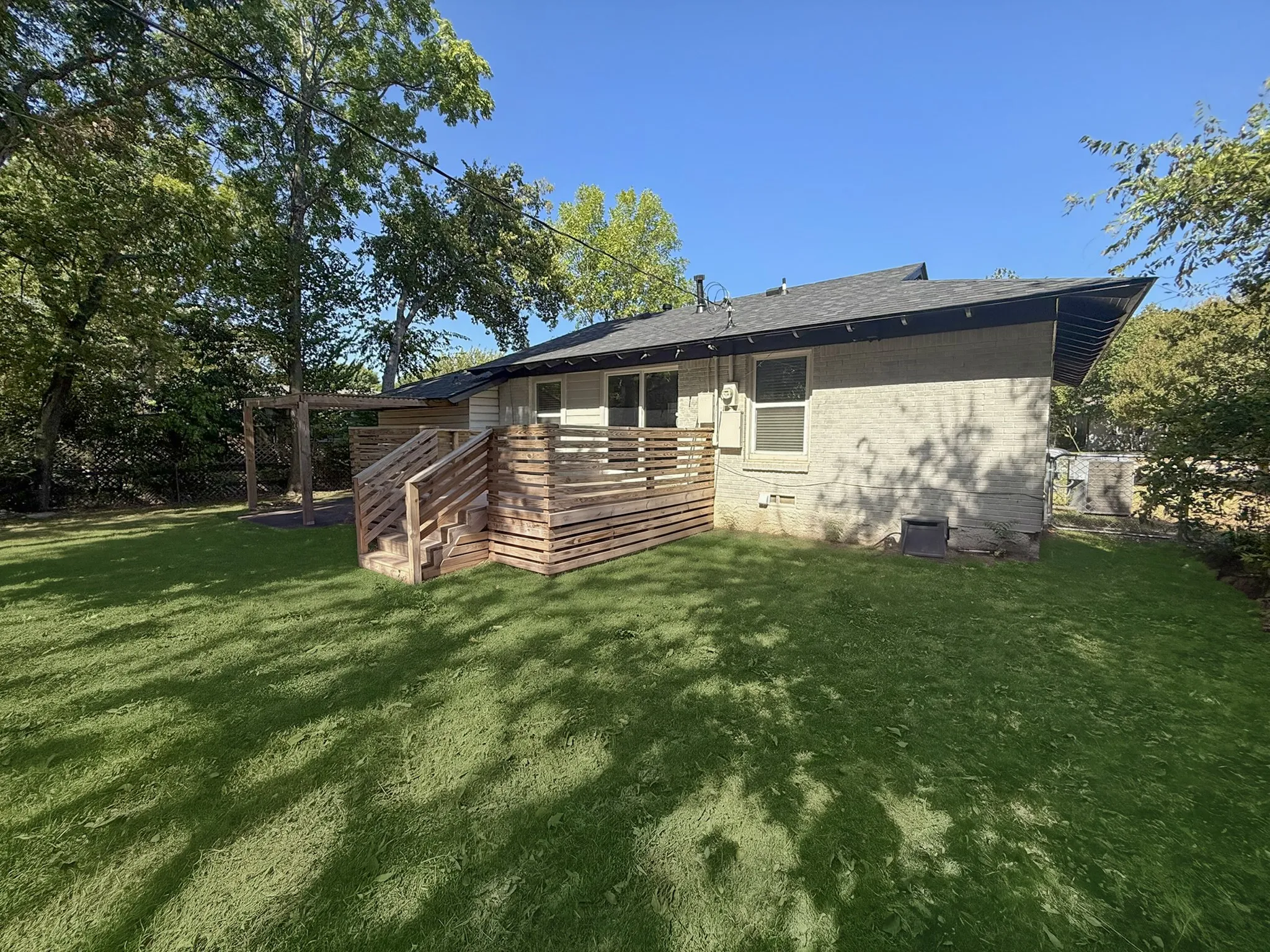 Single Family Residence For Sale in Dallas County , 9324 Lenel Place, Dallas, Texas 75220, 3 Bedroom, 2 Bathroom, Garage spaces, 1,500 Sqft, built in 1950, mls#21386832, Real Estate Agent in Dallas, Homes For Sale in Dallas county, Homes For Sale in Dallas, Realtor in Dallas Texas, Real Estate Brokerage Independent Realty Texas, Luminita Cordes Realtor