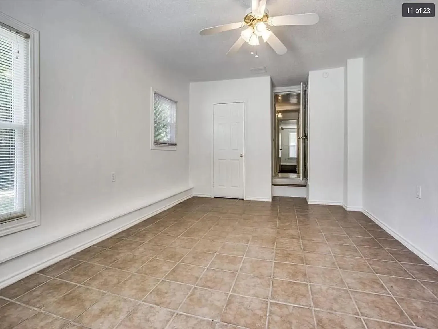 Single Family Residence For Rent in Tarrant County , 4009 Acacia Street, Fort Worth, Texas 76109, 5 Bedroom, 2 Bathroom, Garage spaces, 1,946 Sqft, built in 1949, mls#21385167, Real Estate Agent in Fort Worth, Homes For Rent in Tarrant county, Homes For Rent in Fort Worth, Realtor in Fort Worth Texas, Real Estate Brokerage Independent Realty Texas, Luminita Cordes Realtor