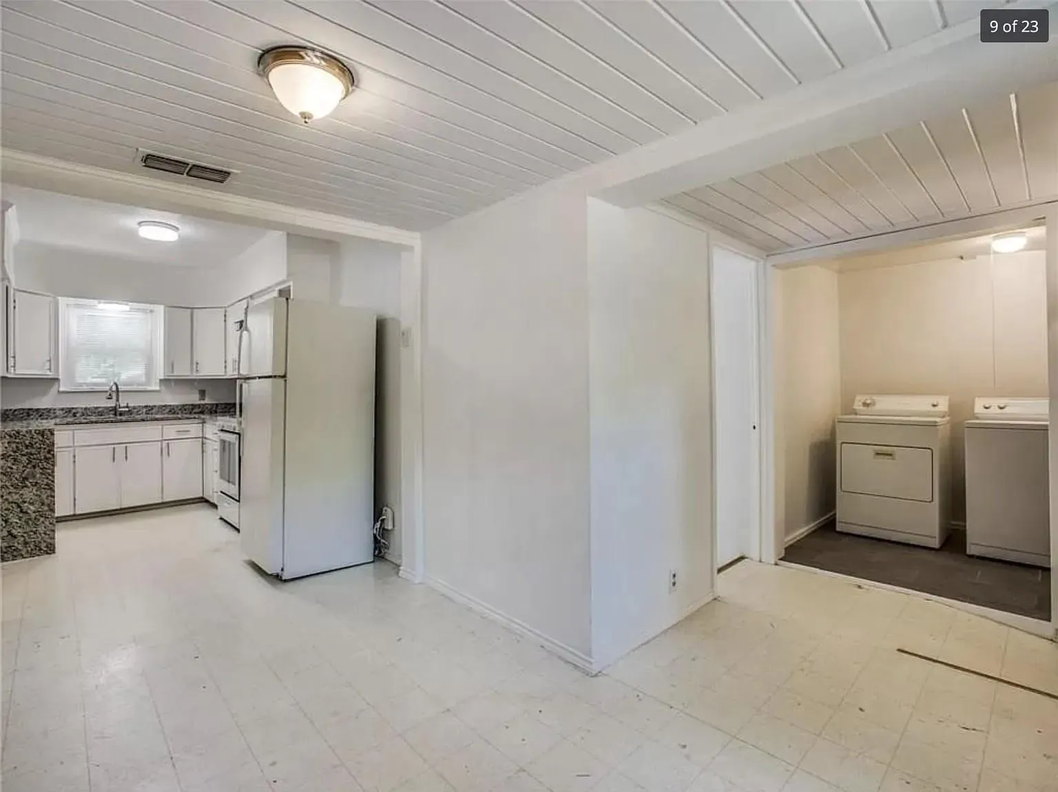 Single Family Residence For Rent in Tarrant County , 4009 Acacia Street, Fort Worth, Texas 76109, 5 Bedroom, 2 Bathroom, Garage spaces, 1,946 Sqft, built in 1949, mls#21385167, Real Estate Agent in Fort Worth, Homes For Rent in Tarrant county, Homes For Rent in Fort Worth, Realtor in Fort Worth Texas, Real Estate Brokerage Independent Realty Texas, Luminita Cordes Realtor