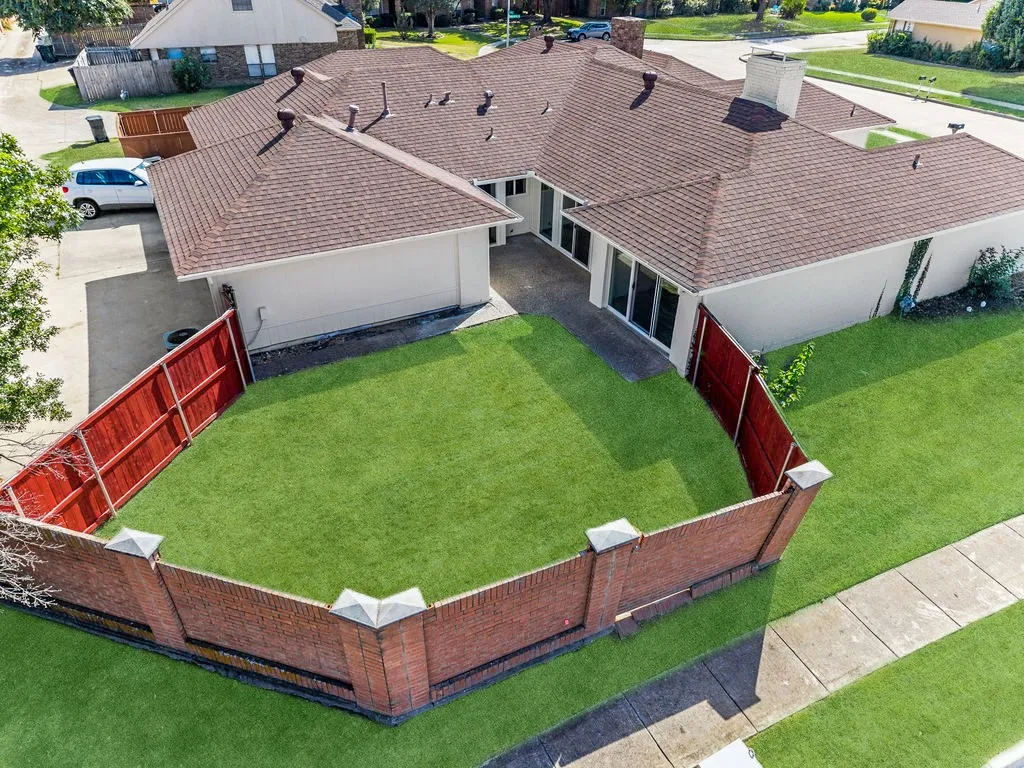Single Family Residence For Sale in Collin County , 3002 University Drive, Plano, Texas 75075, 3 Bedroom, 2 Bathroom, 2 Garage spaces, 1,500 Sqft, built in 1981, mls#21381182, Real Estate Agent in Plano, Homes For Sale in Collin county, Homes For Sale in Plano, Realtor in Plano Texas, Real Estate Brokerage Independent Realty Texas, Luminita Cordes Realtor