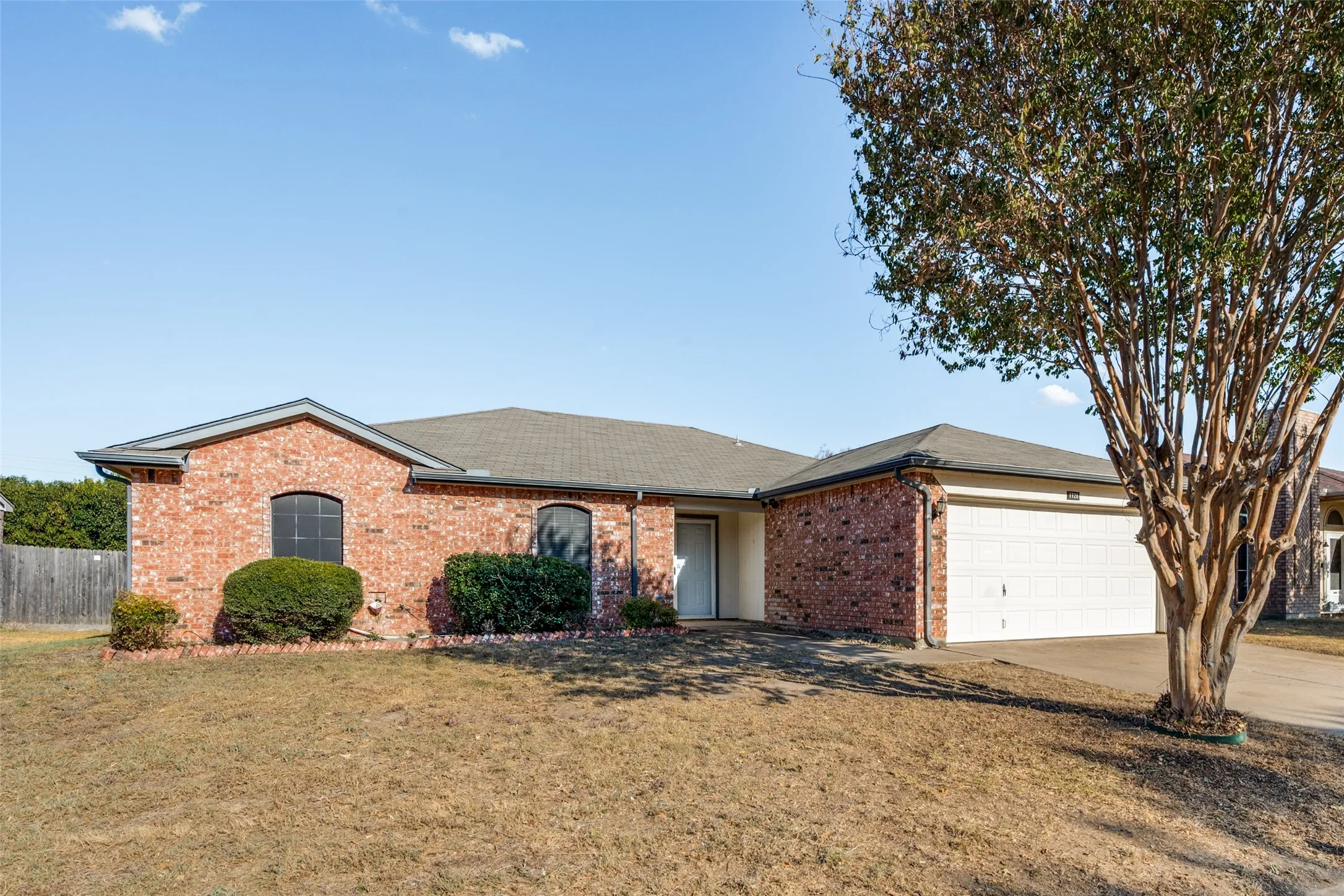 Single Family Residence For Sale in Tarrant County , 7728 Liz Lane, Watauga, Texas 76148, 4 Bedroom, 3 Bathroom, 2 Garage spaces, 1,802 Sqft, built in 1997, mls#21386833, Real Estate Agent in Watauga, Homes For Sale in Tarrant county, Homes For Sale in Watauga, Realtor in Watauga Texas, Real Estate Brokerage Independent Realty Texas, Luminita Cordes Realtor