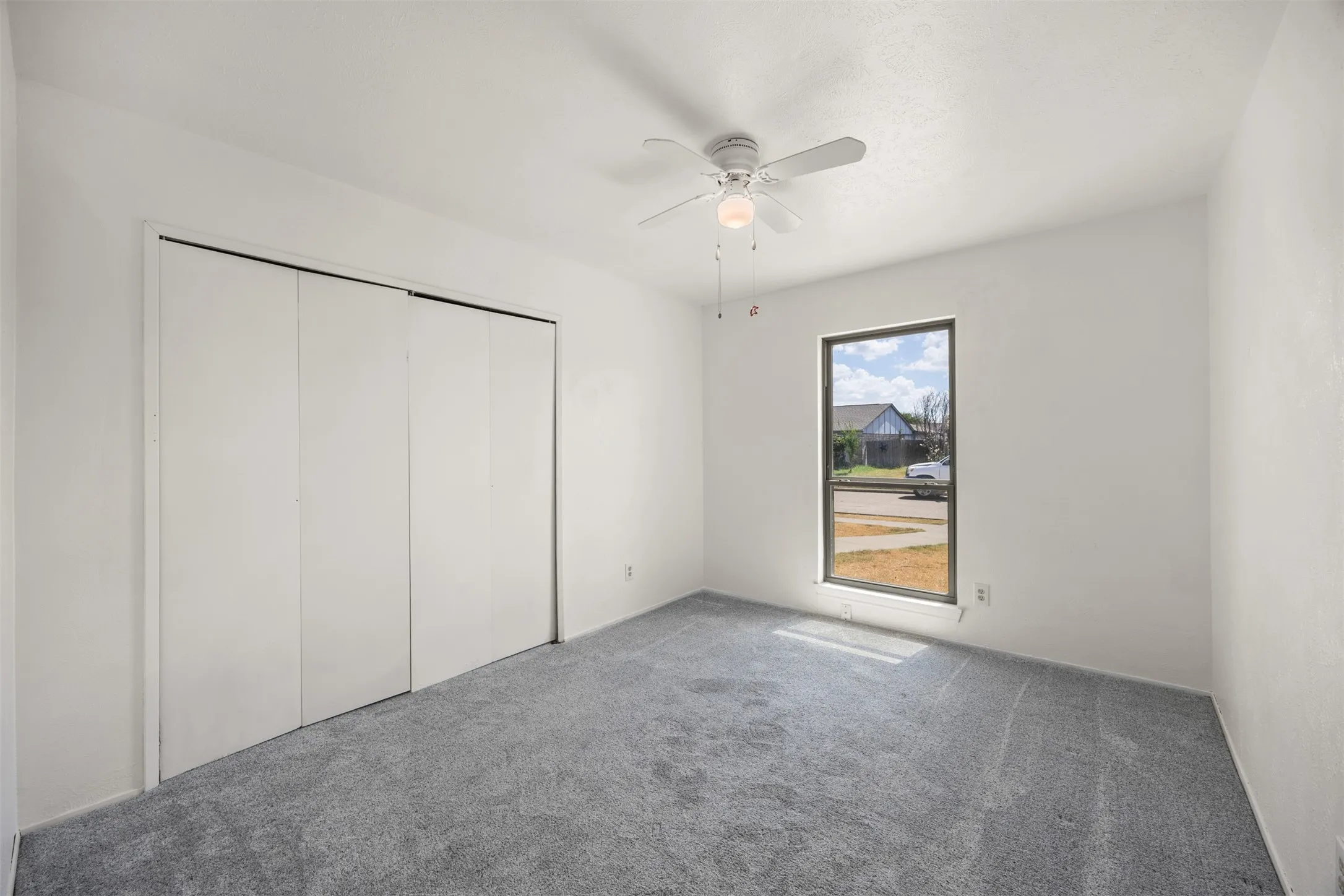 Single Family Residence For Sale in Rockwall County , 8817 Millwood Drive, Rowlett, Texas 75088, 3 Bedroom, 2 Bathroom, 2 Garage spaces, 1,644 Sqft, built in 1983, mls#21386563, Real Estate Agent in Rowlett, Homes For Sale in Rockwall county, Homes For Sale in Rowlett, Realtor in Rowlett Texas, Real Estate Brokerage Independent Realty Texas, Luminita Cordes Realtor