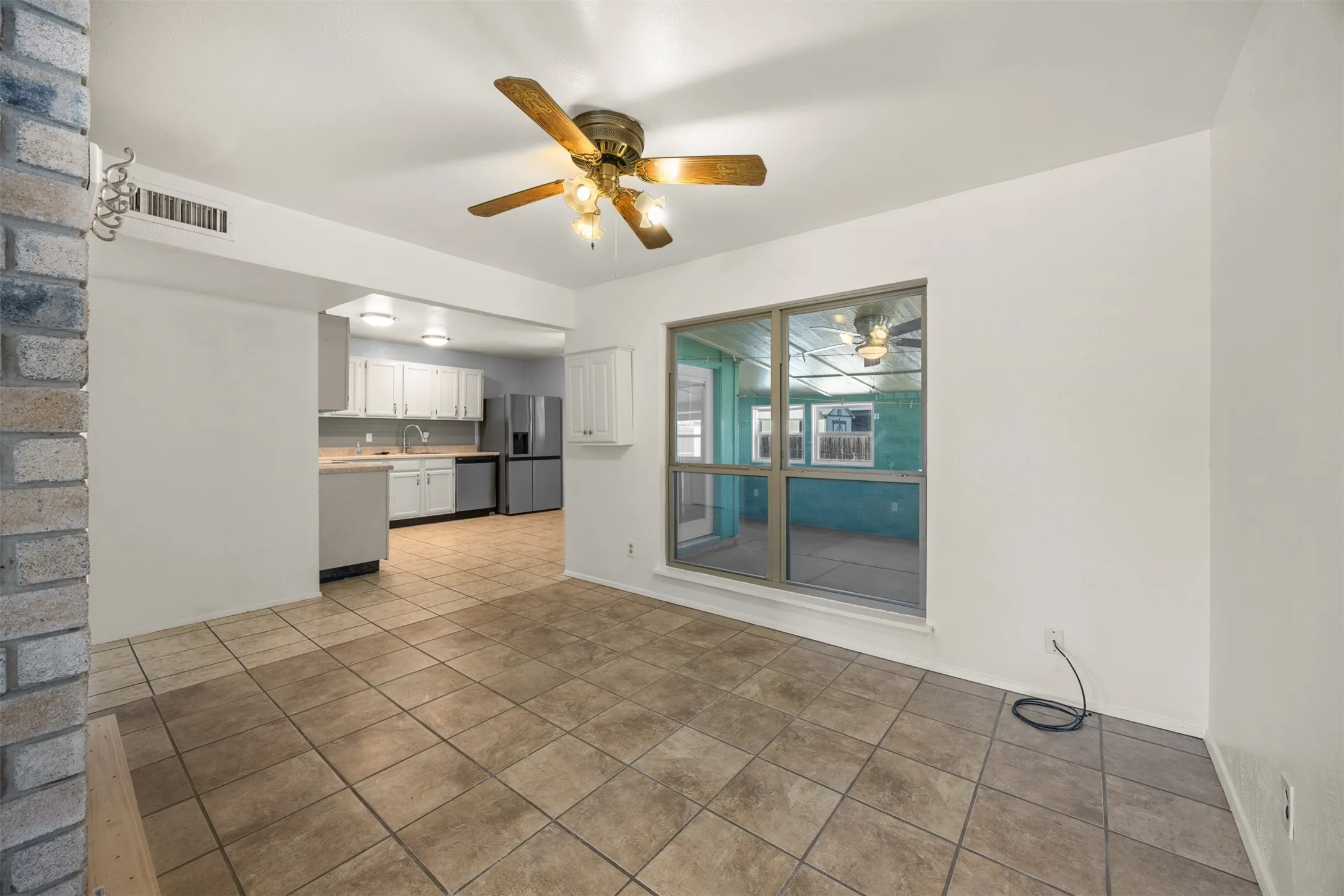 Single Family Residence For Sale in Rockwall County , 8817 Millwood Drive, Rowlett, Texas 75088, 3 Bedroom, 2 Bathroom, 2 Garage spaces, 1,644 Sqft, built in 1983, mls#21386563, Real Estate Agent in Rowlett, Homes For Sale in Rockwall county, Homes For Sale in Rowlett, Realtor in Rowlett Texas, Real Estate Brokerage Independent Realty Texas, Luminita Cordes Realtor