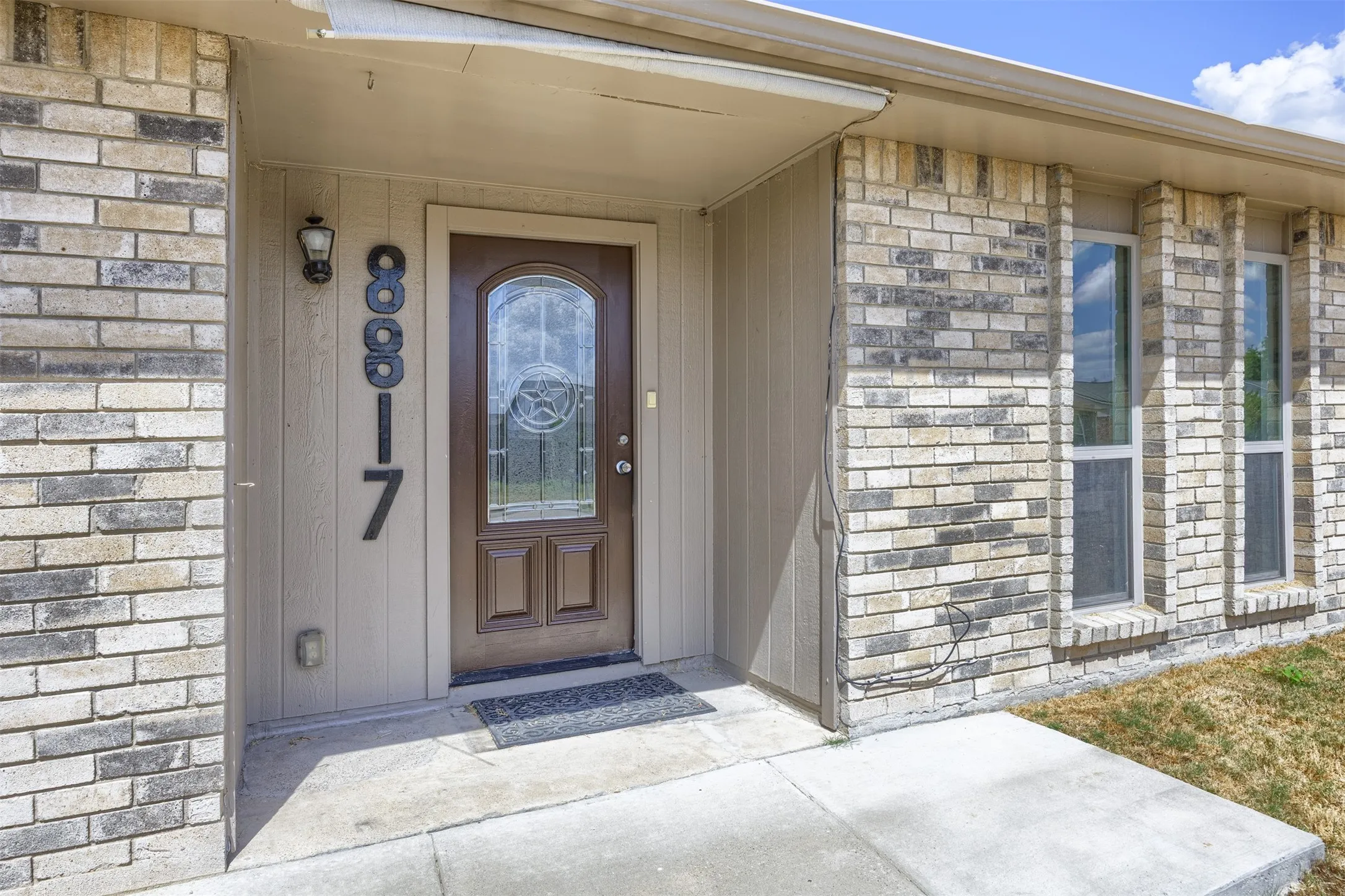 Single Family Residence For Sale in Rockwall County , 8817 Millwood Drive, Rowlett, Texas 75088, 3 Bedroom, 2 Bathroom, 2 Garage spaces, 1,644 Sqft, built in 1983, mls#21386563, Real Estate Agent in Rowlett, Homes For Sale in Rockwall county, Homes For Sale in Rowlett, Realtor in Rowlett Texas, Real Estate Brokerage Independent Realty Texas, Luminita Cordes Realtor