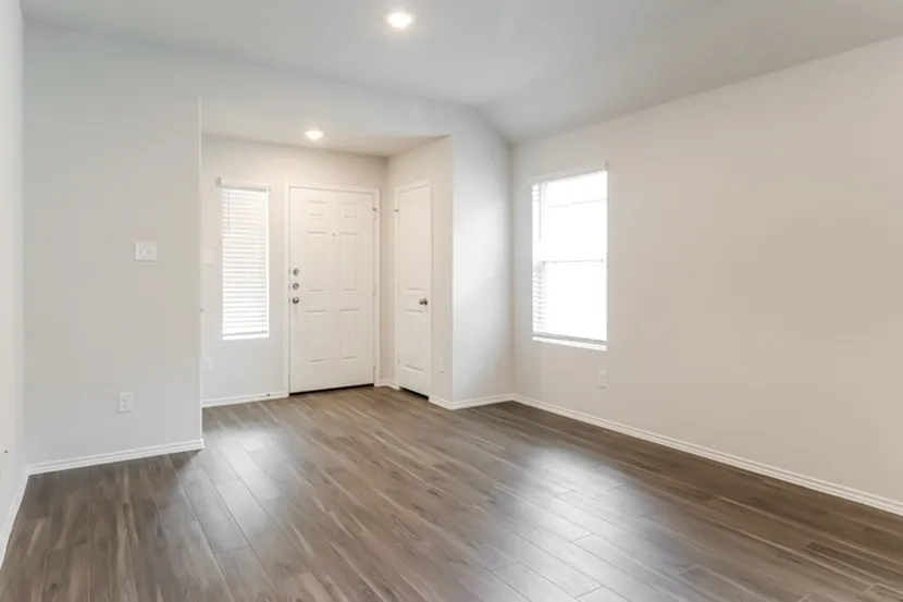 Single Family Residence For Rent in Ellis County , 1502 Matthew Drive, Ennis, Texas 75119, 3 Bedroom, 2 Bathroom, 2 Garage spaces, 1,307 Sqft, built in 2022, mls#21387192, Real Estate Agent in Ennis, Homes For Rent in Ellis county, Homes For Rent in Ennis, Realtor in Ennis Texas, Real Estate Brokerage Independent Realty Texas, Luminita Cordes Realtor