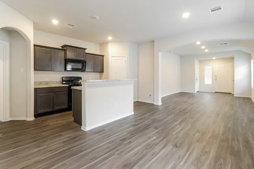 Single Family Residence For Rent in Ellis County , 1502 Matthew Drive, Ennis, Texas 75119, 3 Bedroom, 2 Bathroom, 2 Garage spaces, 1,307 Sqft, built in 2022, mls#21387192, Real Estate Agent in Ennis, Homes For Rent in Ellis county, Homes For Rent in Ennis, Realtor in Ennis Texas, Real Estate Brokerage Independent Realty Texas, Luminita Cordes Realtor