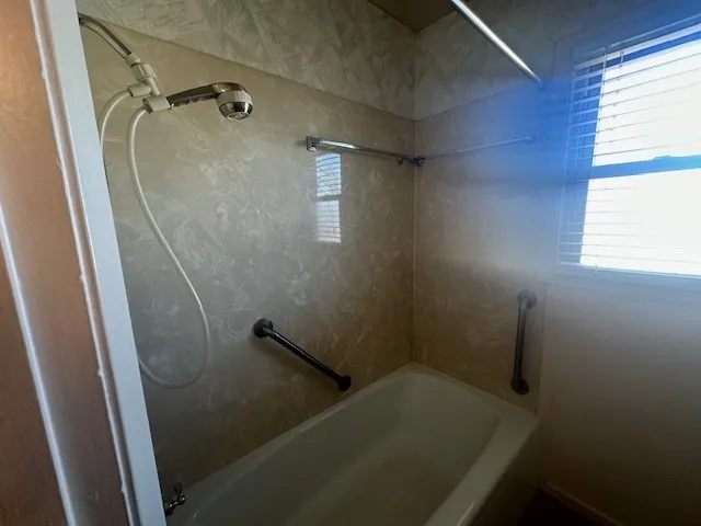 Single Family Residence For Rent in Taylor County , 3124 Sandefer Street, Abilene, Texas 79603, 3 Bedroom, 2 Bathroom, 1 Garage spaces, 1,056 Sqft, built in 1959, mls#21387198, Real Estate Agent in Abilene, Homes For Rent in Taylor county, Homes For Rent in Abilene, Realtor in Abilene Texas, Real Estate Brokerage Independent Realty Texas, Luminita Cordes Realtor