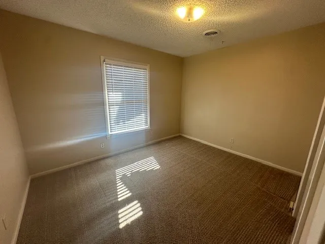 Single Family Residence For Rent in Taylor County , 3124 Sandefer Street, Abilene, Texas 79603, 3 Bedroom, 2 Bathroom, 1 Garage spaces, 1,056 Sqft, built in 1959, mls#21387198, Real Estate Agent in Abilene, Homes For Rent in Taylor county, Homes For Rent in Abilene, Realtor in Abilene Texas, Real Estate Brokerage Independent Realty Texas, Luminita Cordes Realtor