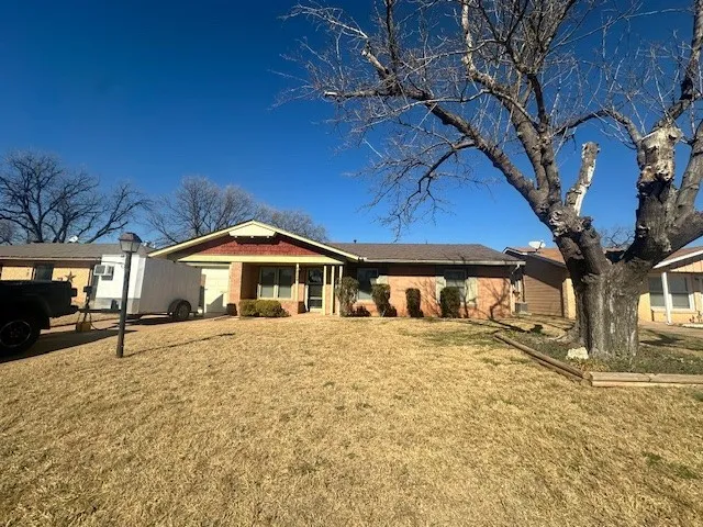 Single Family Residence For Rent in Taylor County , 3124 Sandefer Street, Abilene, Texas 79603, 3 Bedroom, 2 Bathroom, 1 Garage spaces, 1,056 Sqft, built in 1959, mls#21387198, Real Estate Agent in Abilene, Homes For Rent in Taylor county, Homes For Rent in Abilene, Realtor in Abilene Texas, Real Estate Brokerage Independent Realty Texas, Luminita Cordes Realtor