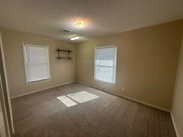 Single Family Residence For Rent in Taylor County , 3124 Sandefer Street, Abilene, Texas 79603, 3 Bedroom, 2 Bathroom, 1 Garage spaces, 1,056 Sqft, built in 1959, mls#21387198, Real Estate Agent in Abilene, Homes For Rent in Taylor county, Homes For Rent in Abilene, Realtor in Abilene Texas, Real Estate Brokerage Independent Realty Texas, Luminita Cordes Realtor