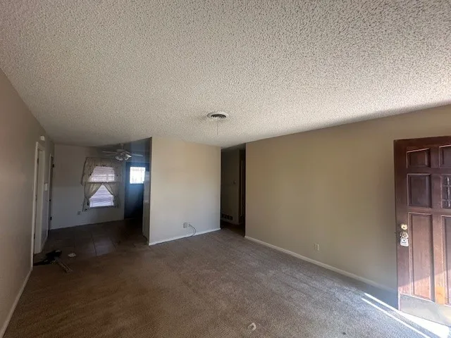 Single Family Residence For Rent in Taylor County , 3124 Sandefer Street, Abilene, Texas 79603, 3 Bedroom, 2 Bathroom, 1 Garage spaces, 1,056 Sqft, built in 1959, mls#21387198, Real Estate Agent in Abilene, Homes For Rent in Taylor county, Homes For Rent in Abilene, Realtor in Abilene Texas, Real Estate Brokerage Independent Realty Texas, Luminita Cordes Realtor