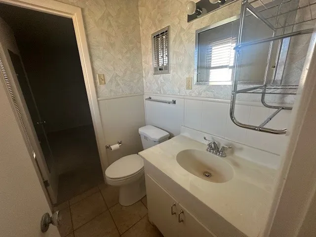 Single Family Residence For Rent in Taylor County , 3124 Sandefer Street, Abilene, Texas 79603, 3 Bedroom, 2 Bathroom, 1 Garage spaces, 1,056 Sqft, built in 1959, mls#21387198, Real Estate Agent in Abilene, Homes For Rent in Taylor county, Homes For Rent in Abilene, Realtor in Abilene Texas, Real Estate Brokerage Independent Realty Texas, Luminita Cordes Realtor