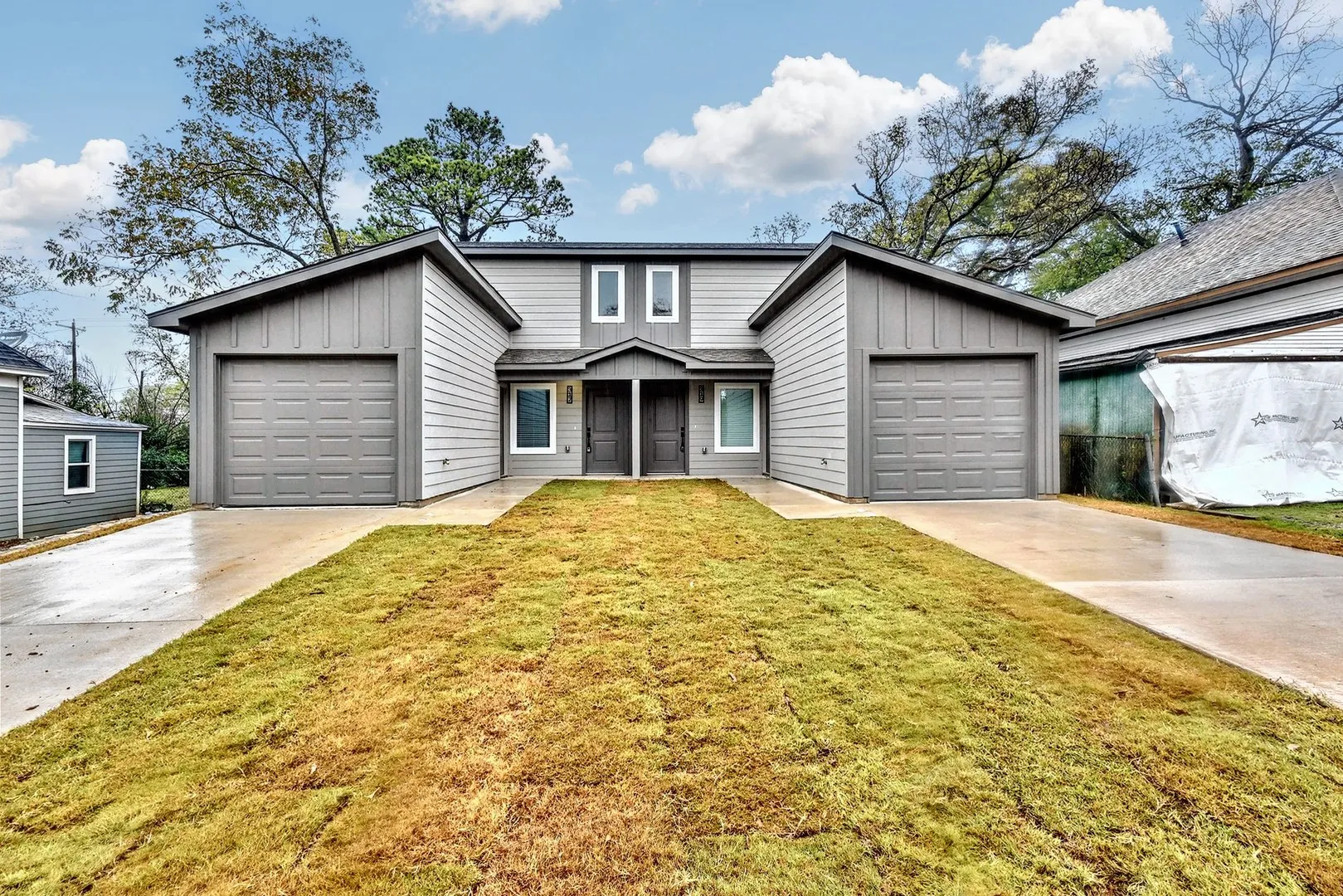 Duplex For Rent in Grayson County , 319 E Hull Street, Denison, Texas 75021, 3 Bedroom, 3 Bathroom, 1 Garage spaces, 1,246 Sqft, built in 2022, mls#21387188, Real Estate Agent in Denison, Homes For Rent in Grayson county, Homes For Rent in Denison, Realtor in Denison Texas, Real Estate Brokerage Independent Realty Texas, Luminita Cordes Realtor