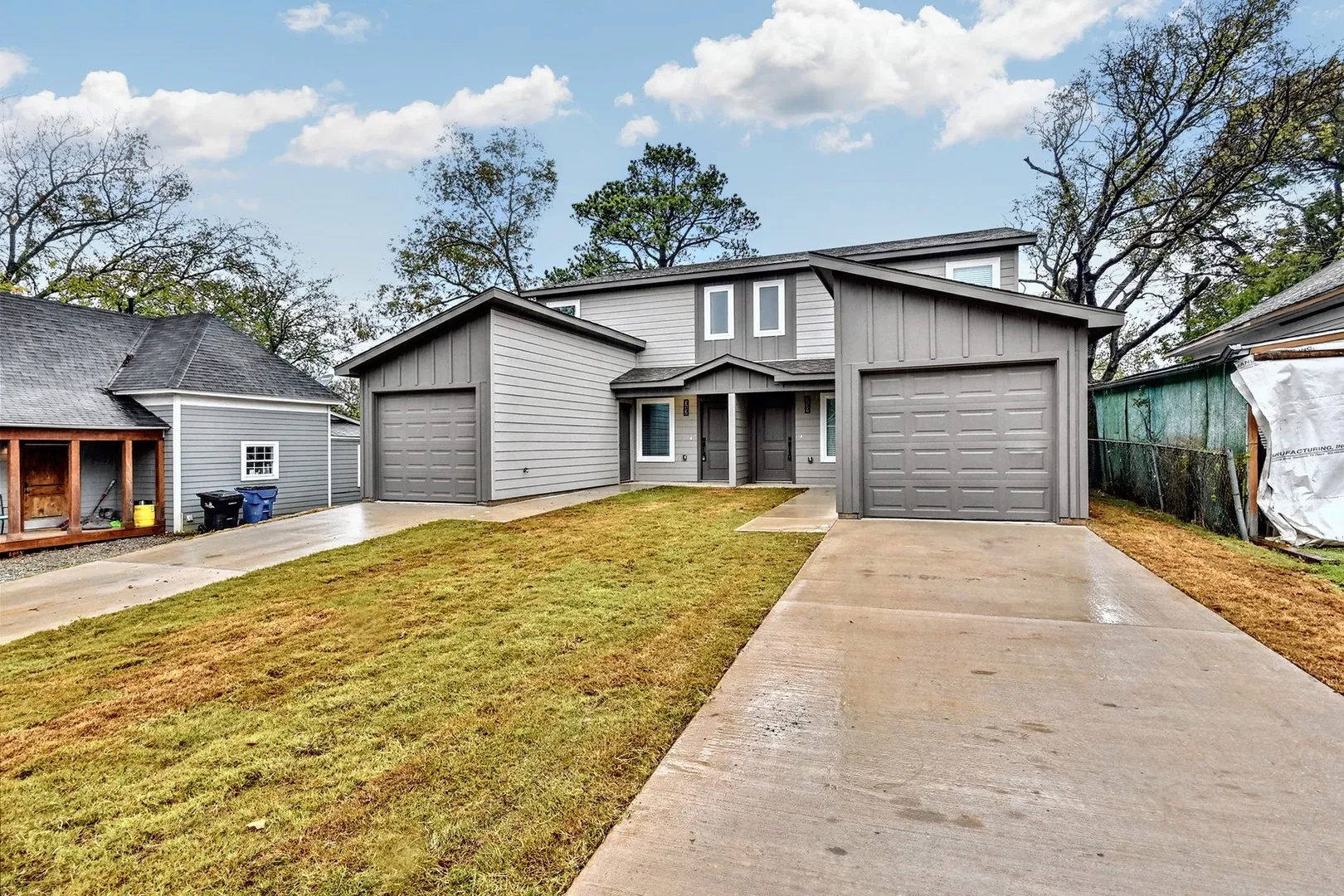Duplex For Rent in Grayson County , 319 E Hull Street, Denison, Texas 75021, 3 Bedroom, 3 Bathroom, 1 Garage spaces, 1,246 Sqft, built in 2022, mls#21387188, Real Estate Agent in Denison, Homes For Rent in Grayson county, Homes For Rent in Denison, Realtor in Denison Texas, Real Estate Brokerage Independent Realty Texas, Luminita Cordes Realtor