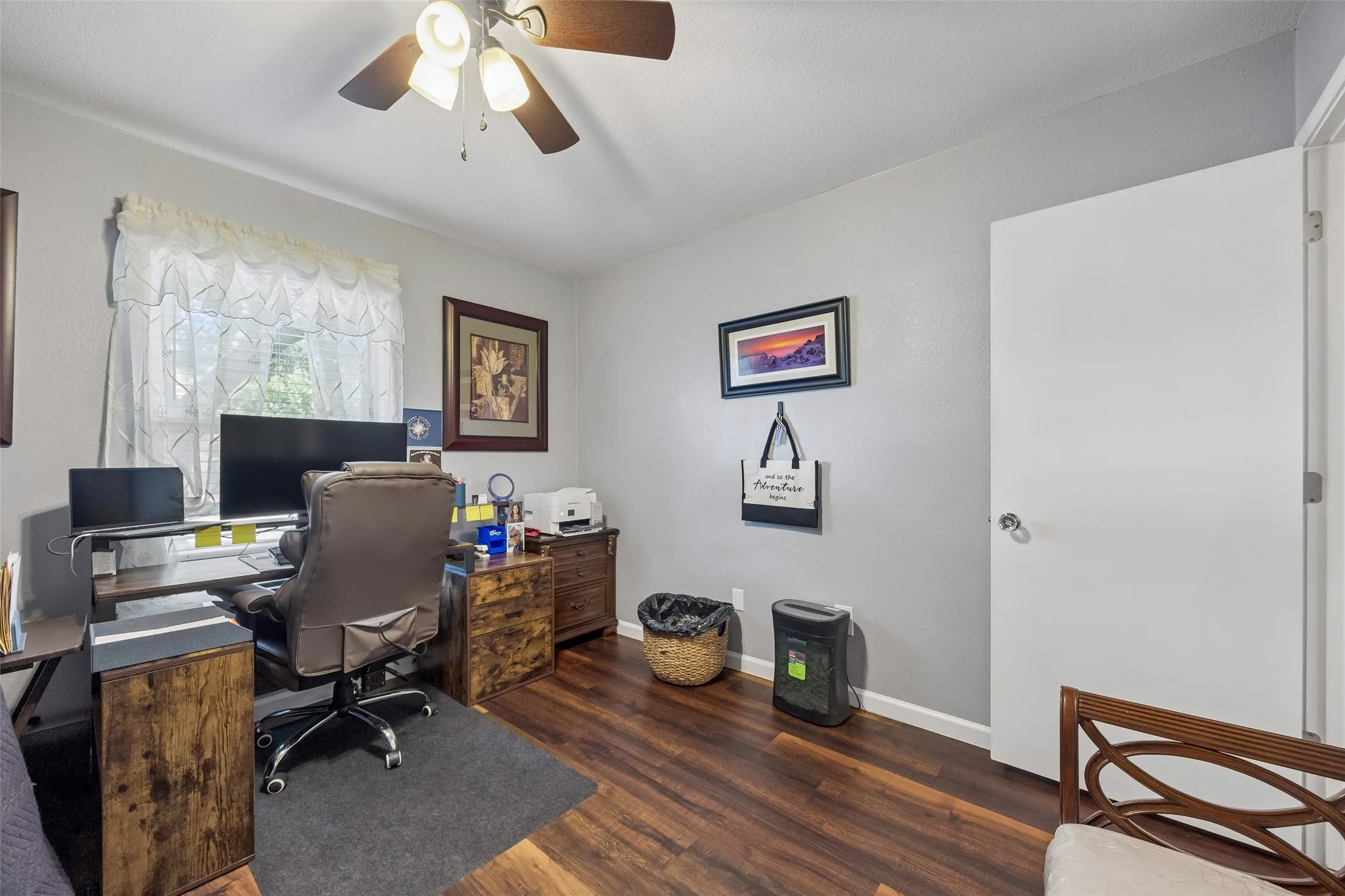 Single Family Residence For Sale in Tarrant County , 7416 Shady Hollow Court, North Richland Hills, Texas 76182, 3 Bedroom, 2 Bathroom, 2 Garage spaces, 1,638 Sqft, built in 1985, mls#21385983, Real Estate Agent in North Richland Hills, Homes For Sale in Tarrant county, Homes For Sale in North Richland Hills, Realtor in North Richland Hills Texas, Real Estate Brokerage Independent Realty Texas, Luminita Cordes Realtor
