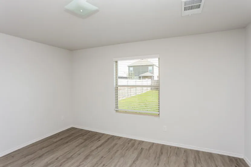 Single Family Residence For Rent in Ellis County , 3905 Job Drive, Ennis, Texas 75119, 4 Bedroom, 3 Bathroom, 2 Garage spaces, 1,687 Sqft, built in 2022, mls#21387211, Real Estate Agent in Ennis, Homes For Rent in Ellis county, Homes For Rent in Ennis, Realtor in Ennis Texas, Real Estate Brokerage Independent Realty Texas, Luminita Cordes Realtor