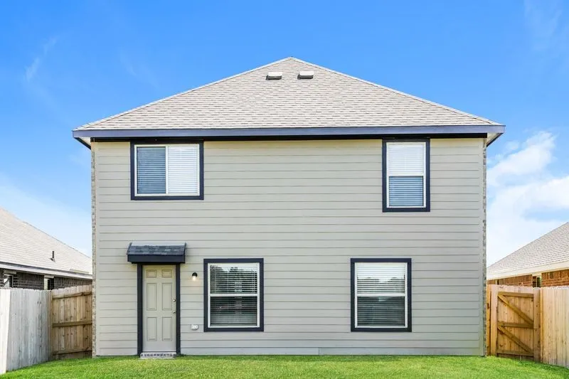 Single Family Residence For Rent in Ellis County , 3905 Job Drive, Ennis, Texas 75119, 4 Bedroom, 3 Bathroom, 2 Garage spaces, 1,687 Sqft, built in 2022, mls#21387211, Real Estate Agent in Ennis, Homes For Rent in Ellis county, Homes For Rent in Ennis, Realtor in Ennis Texas, Real Estate Brokerage Independent Realty Texas, Luminita Cordes Realtor
