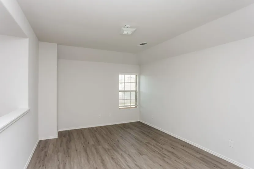 Single Family Residence For Rent in Ellis County , 3905 Job Drive, Ennis, Texas 75119, 4 Bedroom, 3 Bathroom, 2 Garage spaces, 1,687 Sqft, built in 2022, mls#21387211, Real Estate Agent in Ennis, Homes For Rent in Ellis county, Homes For Rent in Ennis, Realtor in Ennis Texas, Real Estate Brokerage Independent Realty Texas, Luminita Cordes Realtor
