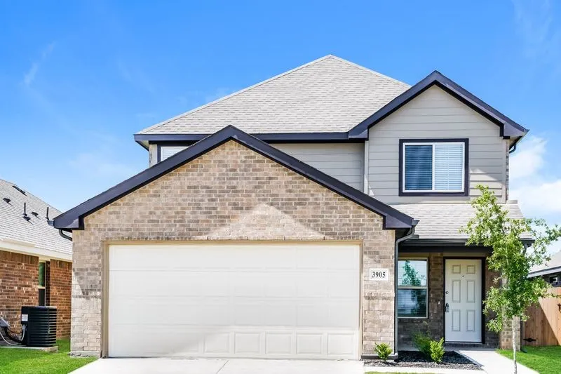 Single Family Residence For Rent in Ellis County , 3905 Job Drive, Ennis, Texas 75119, 4 Bedroom, 3 Bathroom, 2 Garage spaces, 1,687 Sqft, built in 2022, mls#21387211, Real Estate Agent in Ennis, Homes For Rent in Ellis county, Homes For Rent in Ennis, Realtor in Ennis Texas, Real Estate Brokerage Independent Realty Texas, Luminita Cordes Realtor
