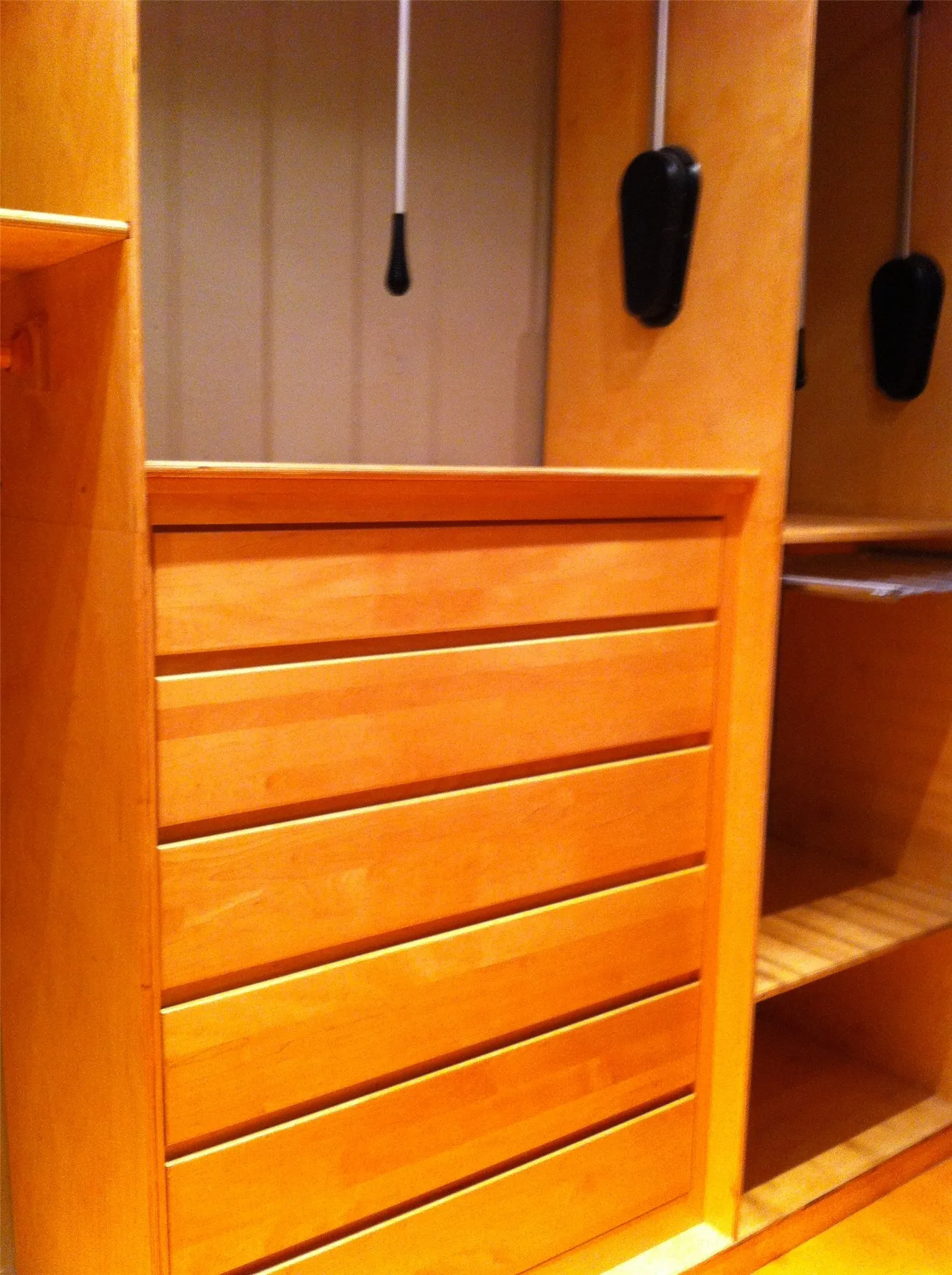 MCLOSET