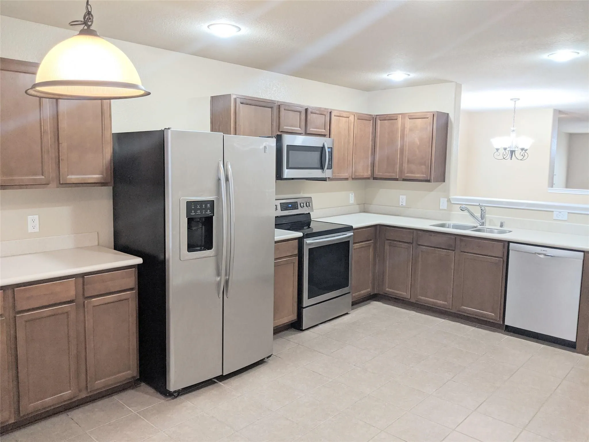 Single Family Residence For Rent in Rockwall County , 517 Azalea Drive, Fate, Texas 75087, 3 Bedroom, 2 Bathroom, 2 Garage spaces, 1,869 Sqft, built in 2008, mls#21386964, Real Estate Agent in Fate, Homes For Rent in Rockwall county, Homes For Rent in Fate, Realtor in Fate Texas, Real Estate Brokerage Independent Realty Texas, Luminita Cordes Realtor