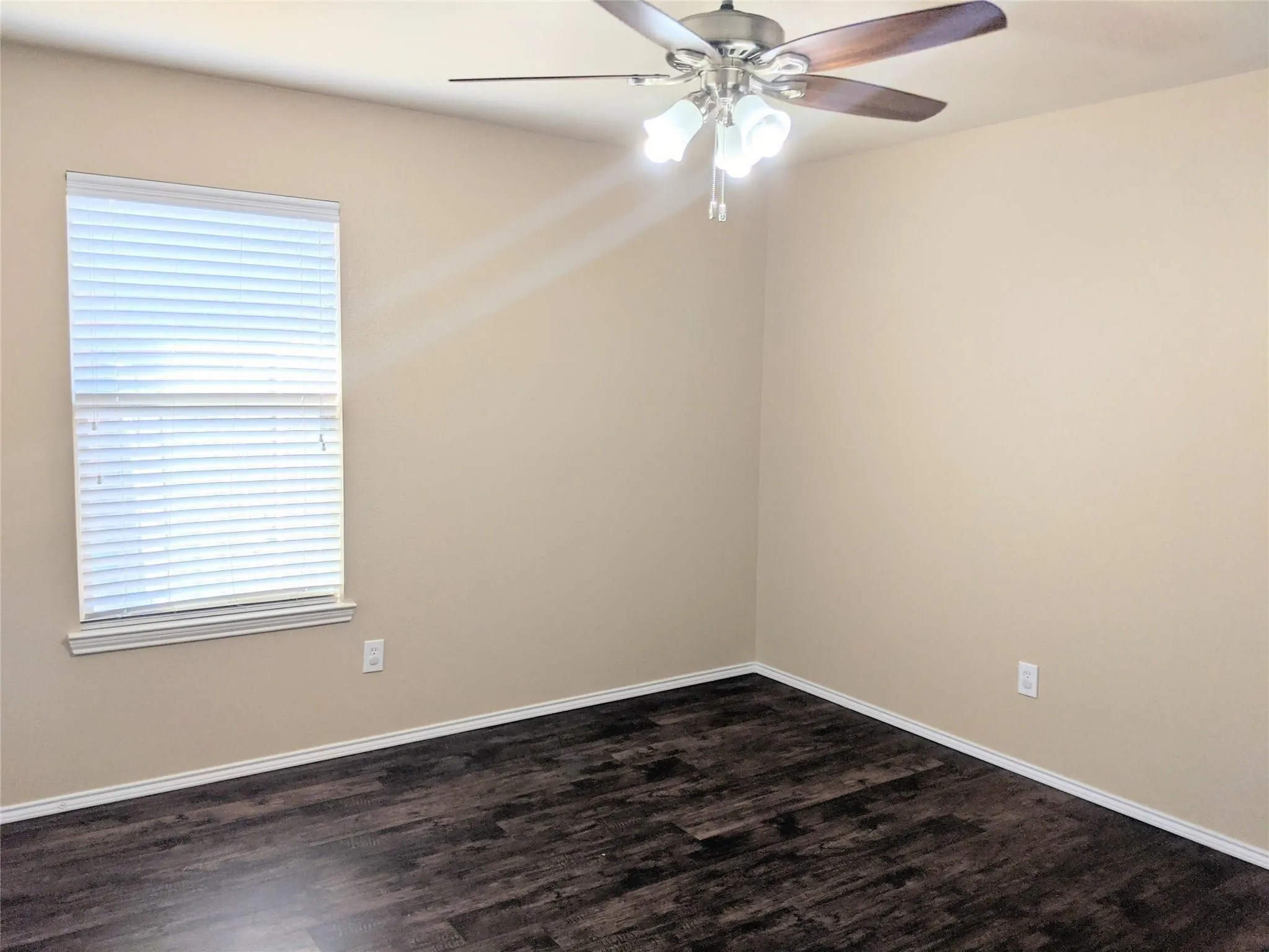 Single Family Residence For Rent in Rockwall County , 517 Azalea Drive, Fate, Texas 75087, 3 Bedroom, 2 Bathroom, 2 Garage spaces, 1,869 Sqft, built in 2008, mls#21386964, Real Estate Agent in Fate, Homes For Rent in Rockwall county, Homes For Rent in Fate, Realtor in Fate Texas, Real Estate Brokerage Independent Realty Texas, Luminita Cordes Realtor