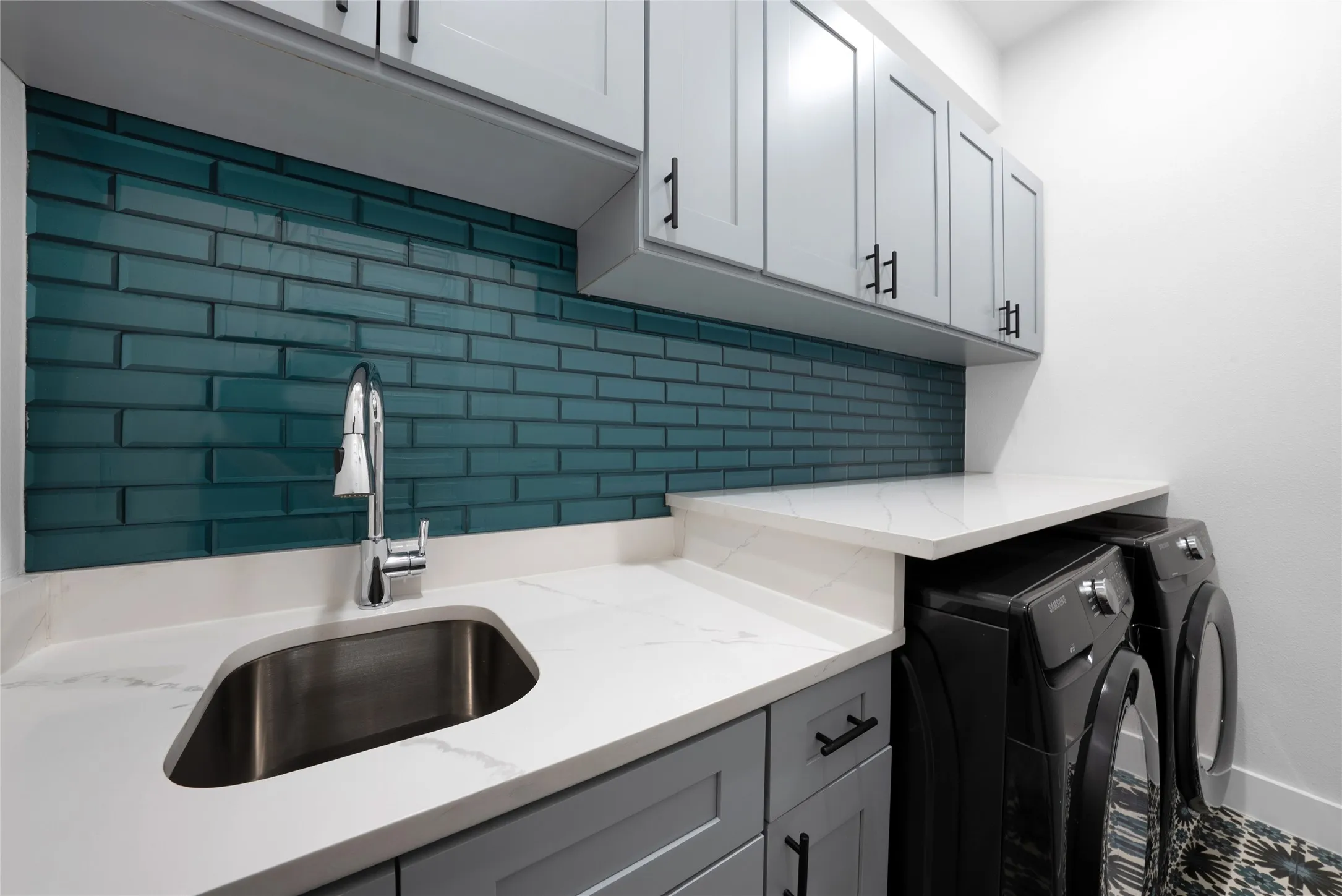 Single Family Residence For Rent in Dallas County , 4811 W University Boulevard, Dallas, Texas 75209, 4 Bedroom, 4 Bathroom, 2 Garage spaces, 3,550 Sqft, built in 2020, mls#21386170, Real Estate Agent in Dallas, Homes For Rent in Dallas county, Homes For Rent in Dallas, Realtor in Dallas Texas, Real Estate Brokerage Independent Realty Texas, Luminita Cordes Realtor