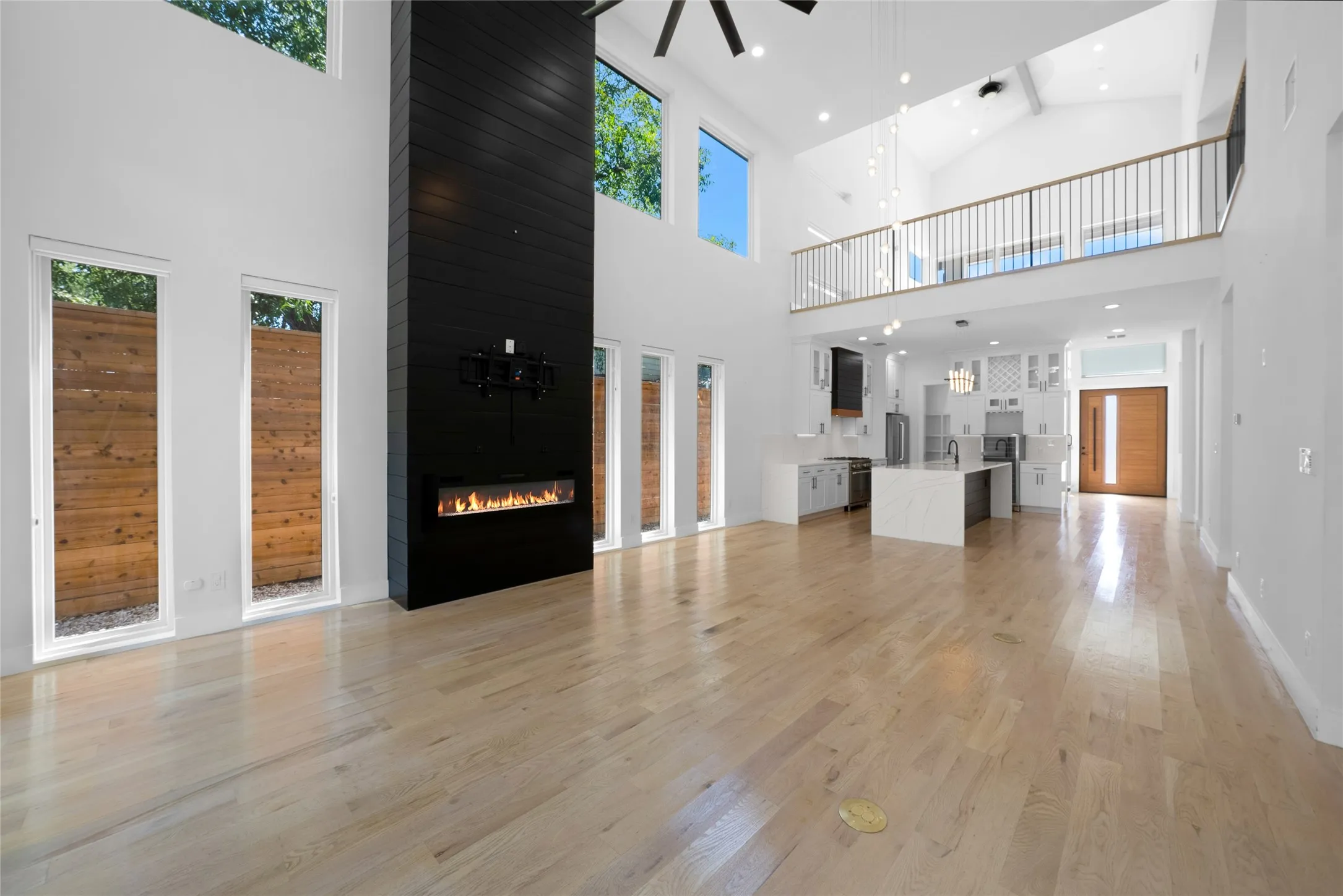 Single Family Residence For Rent in Dallas County , 4811 W University Boulevard, Dallas, Texas 75209, 4 Bedroom, 4 Bathroom, 2 Garage spaces, 3,550 Sqft, built in 2020, mls#21386170, Real Estate Agent in Dallas, Homes For Rent in Dallas county, Homes For Rent in Dallas, Realtor in Dallas Texas, Real Estate Brokerage Independent Realty Texas, Luminita Cordes Realtor