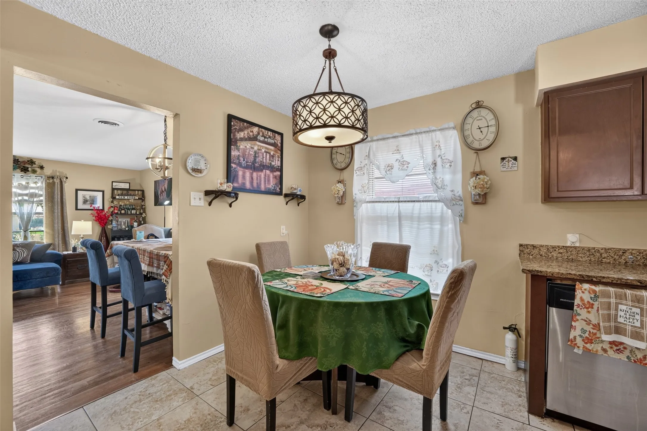 Breakfast Nook