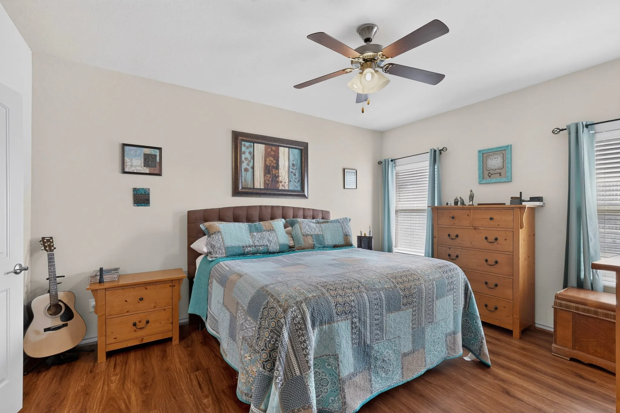 Single Family Residence For Sale in Tarrant County , 4817 Willow Branch Court, Fort Worth, Texas 76036, 3 Bedroom, 2 Bathroom, 2 Garage spaces, 1,793 Sqft, built in 2014, mls#21386343, Real Estate Agent in Fort Worth, Homes For Sale in Tarrant county, Homes For Sale in Fort Worth, Realtor in Fort Worth Texas, Real Estate Brokerage Independent Realty Texas, Luminita Cordes Realtor