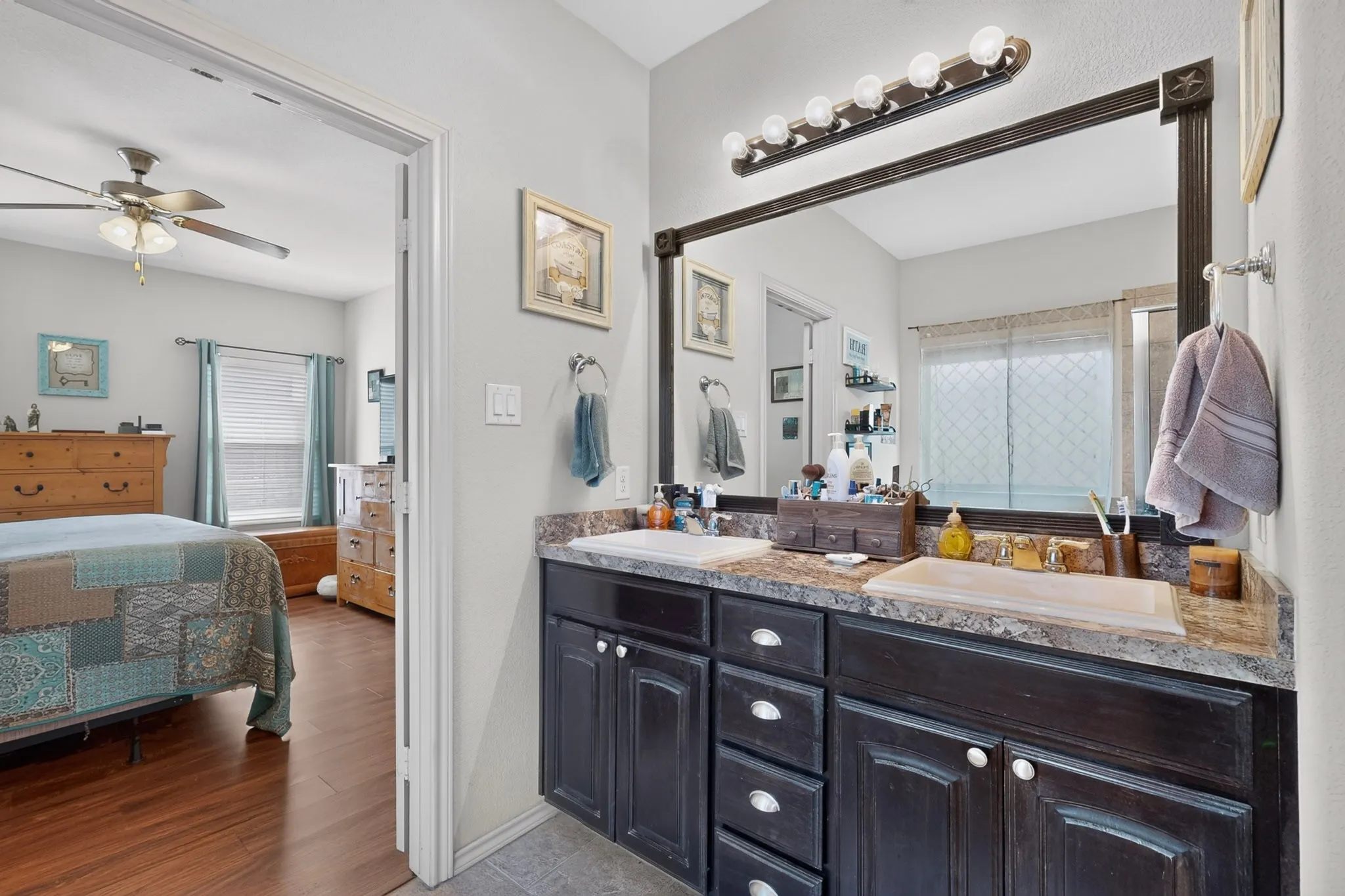 Single Family Residence For Sale in Tarrant County , 4817 Willow Branch Court, Fort Worth, Texas 76036, 3 Bedroom, 2 Bathroom, 2 Garage spaces, 1,793 Sqft, built in 2014, mls#21386343, Real Estate Agent in Fort Worth, Homes For Sale in Tarrant county, Homes For Sale in Fort Worth, Realtor in Fort Worth Texas, Real Estate Brokerage Independent Realty Texas, Luminita Cordes Realtor