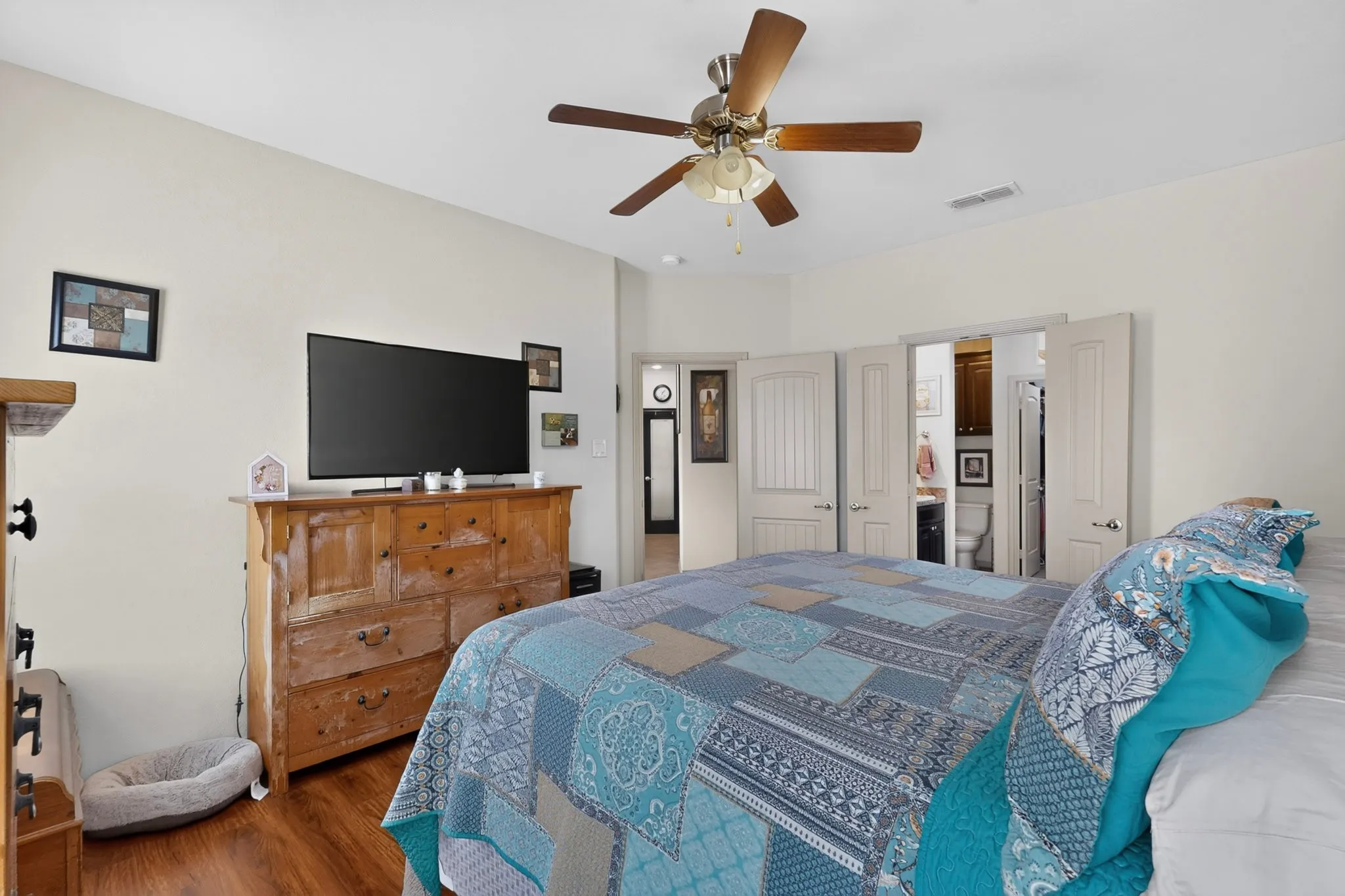 Single Family Residence For Sale in Tarrant County , 4817 Willow Branch Court, Fort Worth, Texas 76036, 3 Bedroom, 2 Bathroom, 2 Garage spaces, 1,793 Sqft, built in 2014, mls#21386343, Real Estate Agent in Fort Worth, Homes For Sale in Tarrant county, Homes For Sale in Fort Worth, Realtor in Fort Worth Texas, Real Estate Brokerage Independent Realty Texas, Luminita Cordes Realtor