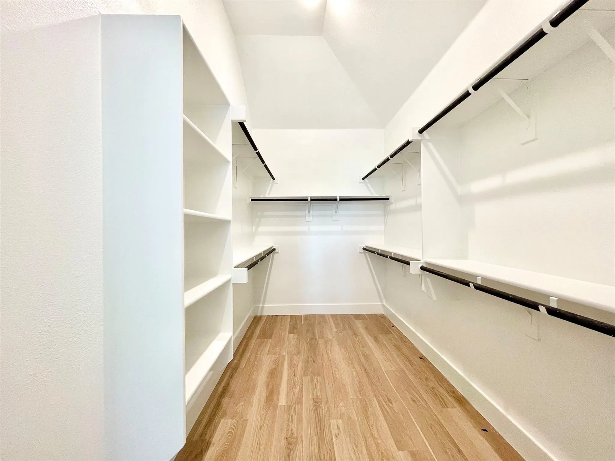 Single Family Residence For Rent in Denton County , 13733 Riola Drive, Little Elm, Texas 75068, 4 Bedroom, 5 Bathroom, 2 Garage spaces, 2,123 Sqft, built in 2024, mls#21387219, Real Estate Agent in Little Elm, Homes For Rent in Denton county, Homes For Rent in Little Elm, Realtor in Little Elm Texas, Real Estate Brokerage Independent Realty Texas, Luminita Cordes Realtor