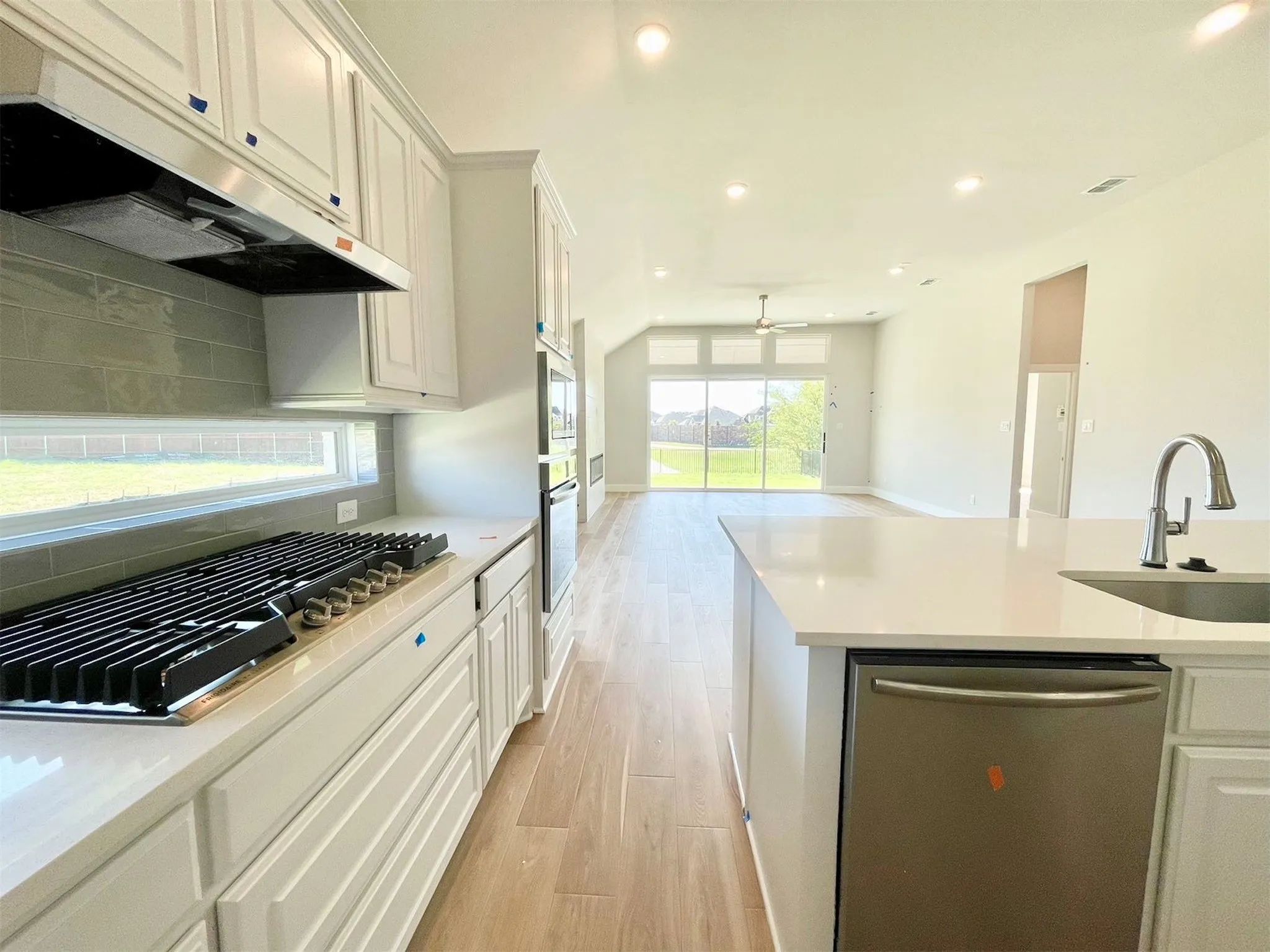 Single Family Residence For Rent in Denton County , 13733 Riola Drive, Little Elm, Texas 75068, 4 Bedroom, 5 Bathroom, 2 Garage spaces, 2,123 Sqft, built in 2024, mls#21387219, Real Estate Agent in Little Elm, Homes For Rent in Denton county, Homes For Rent in Little Elm, Realtor in Little Elm Texas, Real Estate Brokerage Independent Realty Texas, Luminita Cordes Realtor